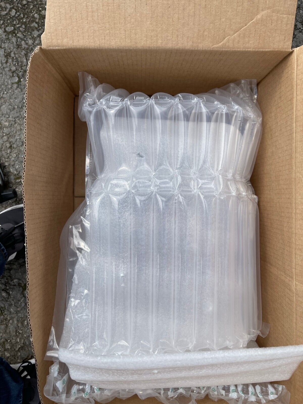 GENUINE 2018 KIA NIRO RIGHT REAR TAIL LIGHT LAMP 92402G5120 2018-2022