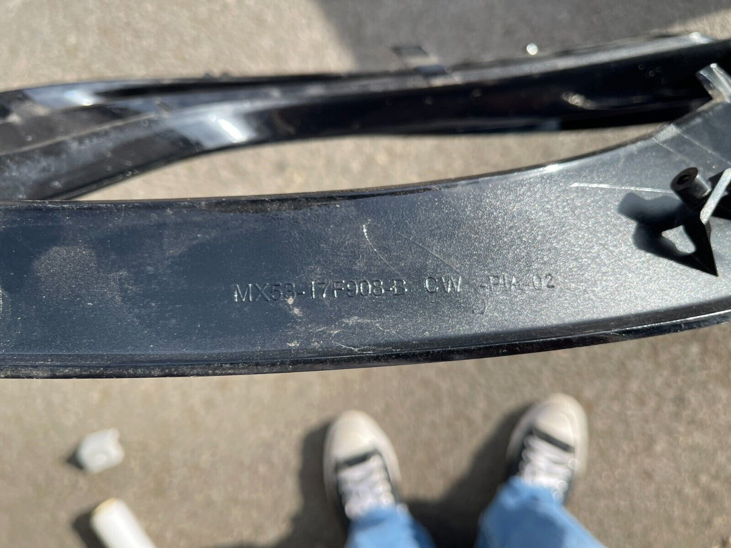 Grille frame in bumper JAGUAR F-TYPE MX5317F908B Good Condition