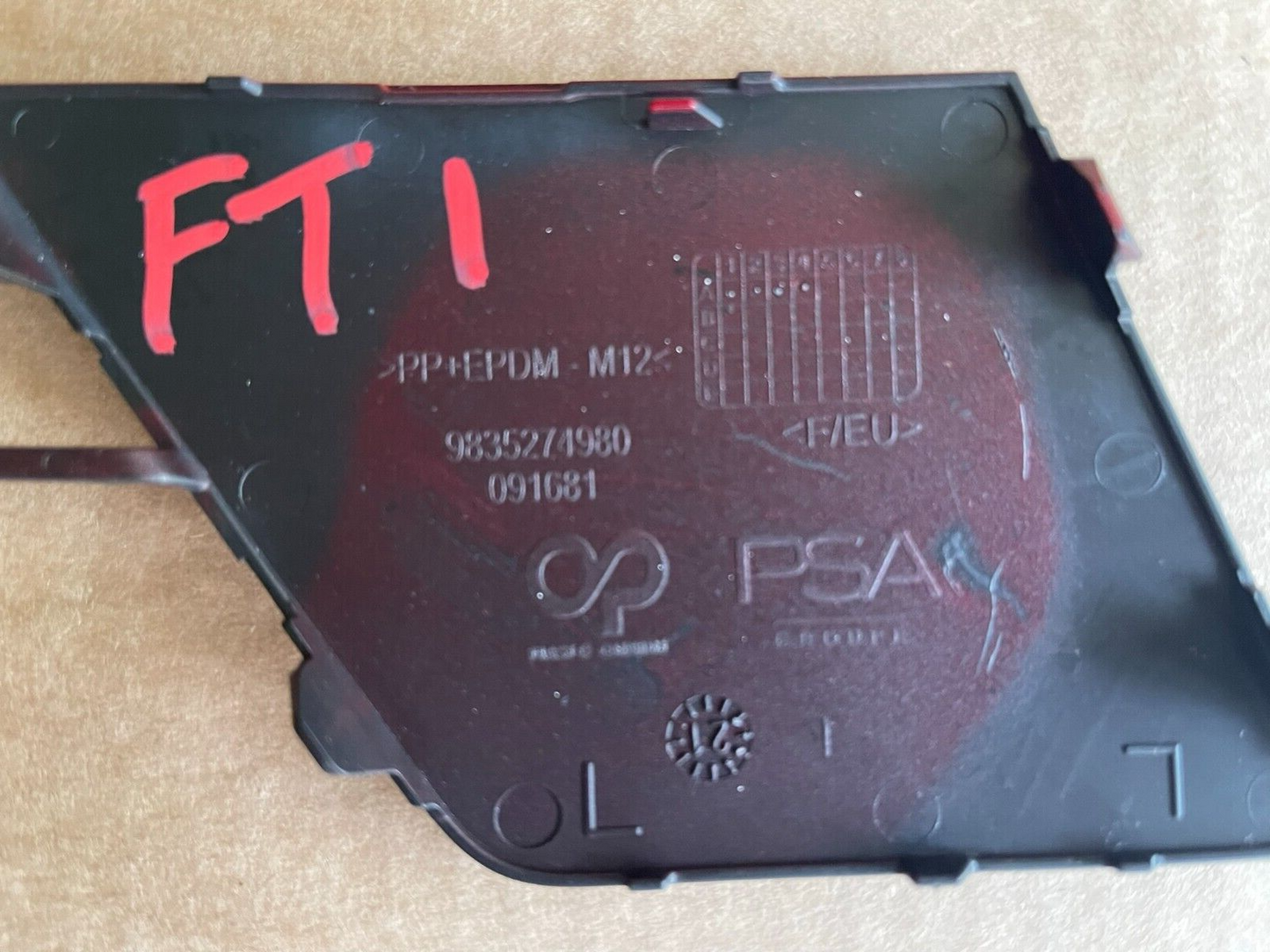 Vauxhall/Opel Mokka B 2021 Front tow hook cap cover 9835274980 FT1