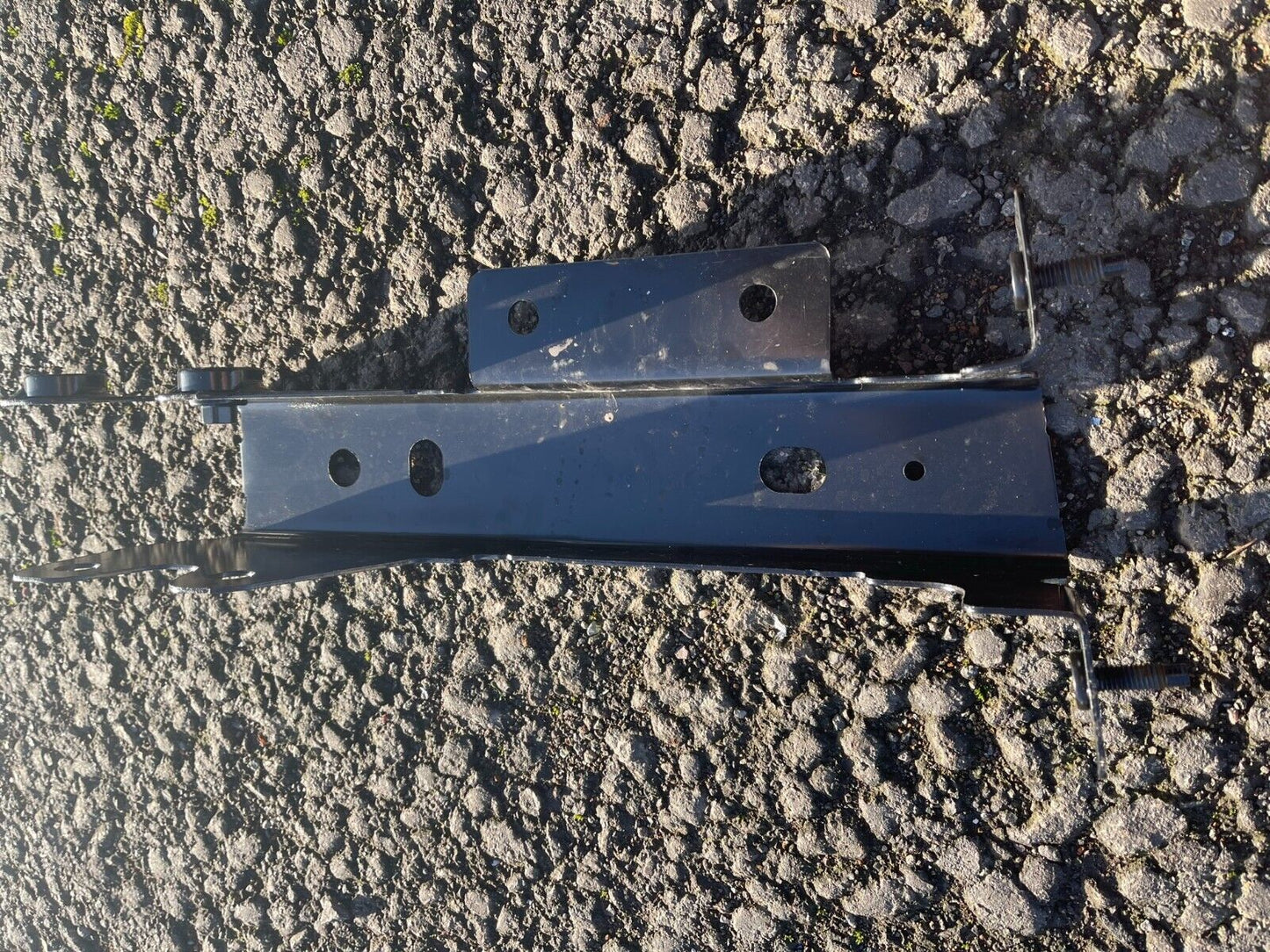 TRANSIT CUSTOM REAR Bumper fastening & toweye JACKET BK21-17912A03 GK2Z-17906-F