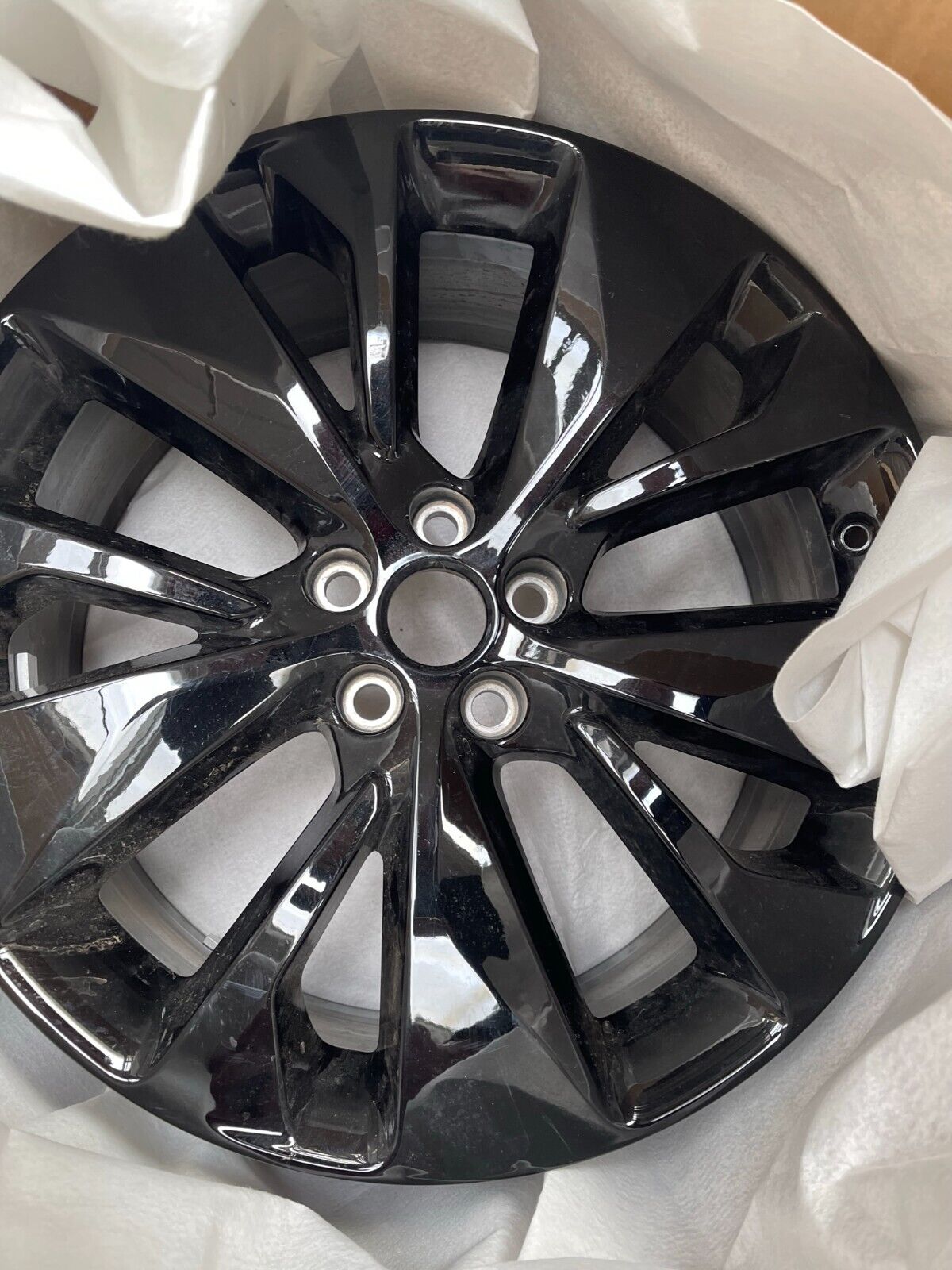 Alloy Wheel, 19" Style 5106, 5 Split-Spoke - Jaguar XF 2021/2022 (T2H48730)