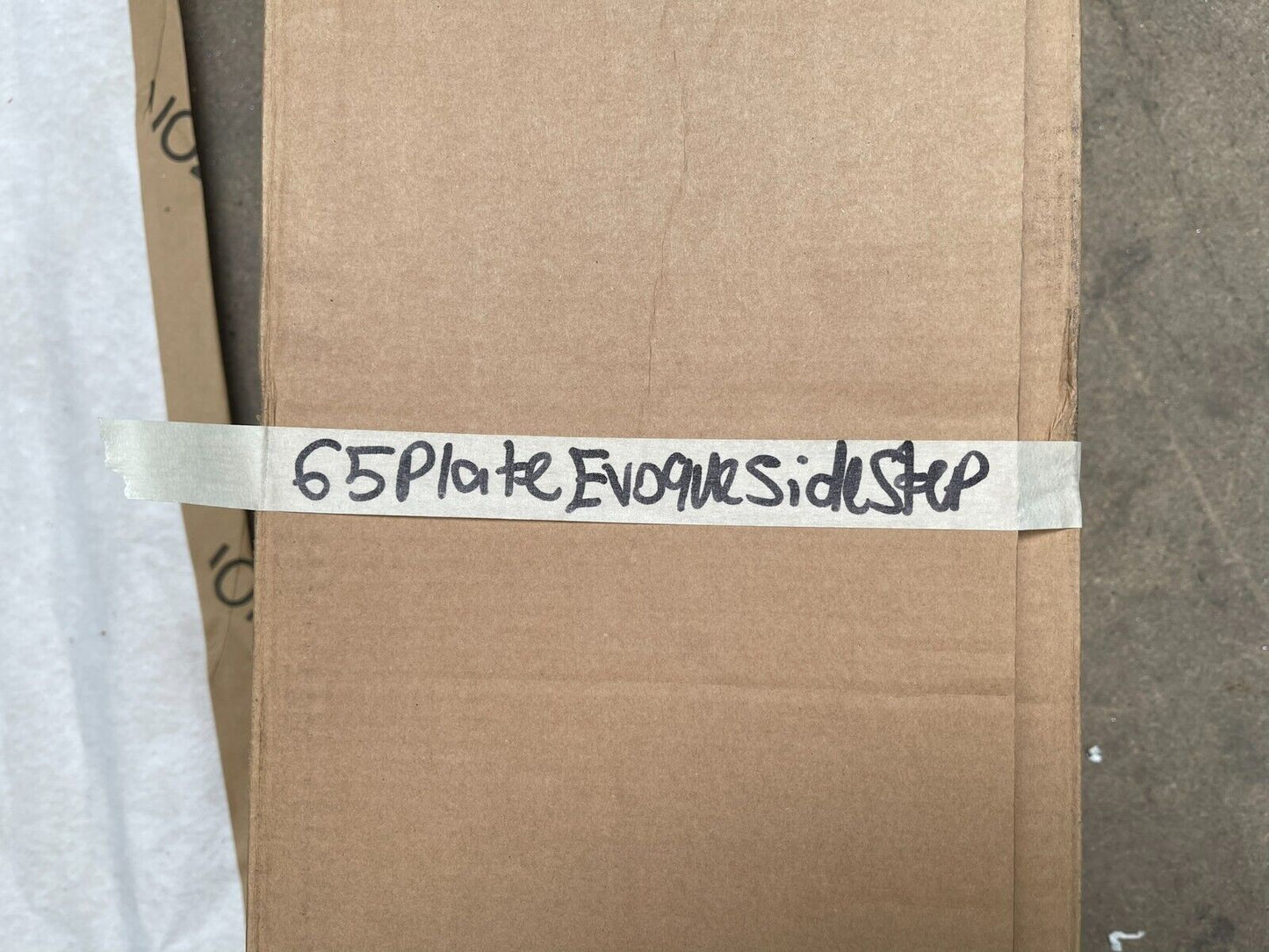 Genuine Range Rover Evogue side step LEFT