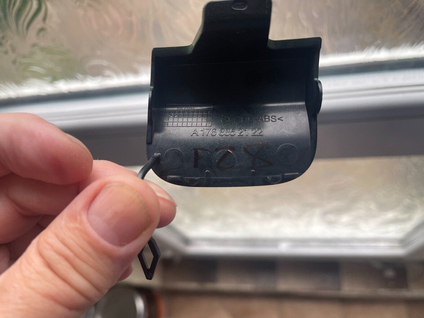 GENUINE MERCEDES A CLASS A176 AMG REAR BUMPER TOW EYE COVER A1768852122 FZ8