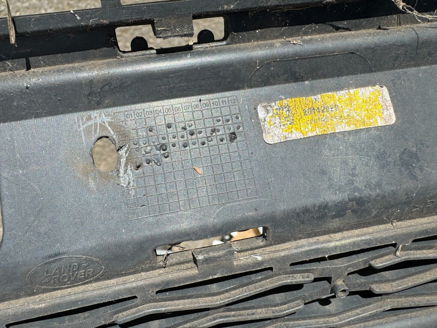 Land Rover Evoque Front Bumper Lower Centre Grill 2016 TO 2019 GJ32-17K945-B