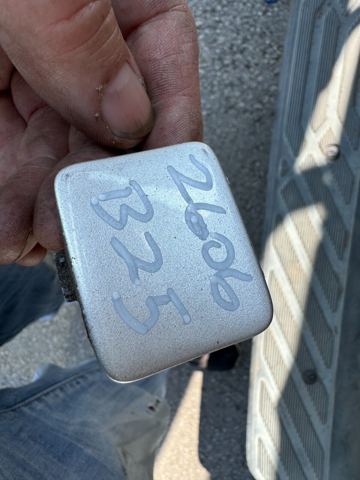 Audi A3 S3 S-LINE REAR BUMPER tow hook eye cover 8V4807441 Silver