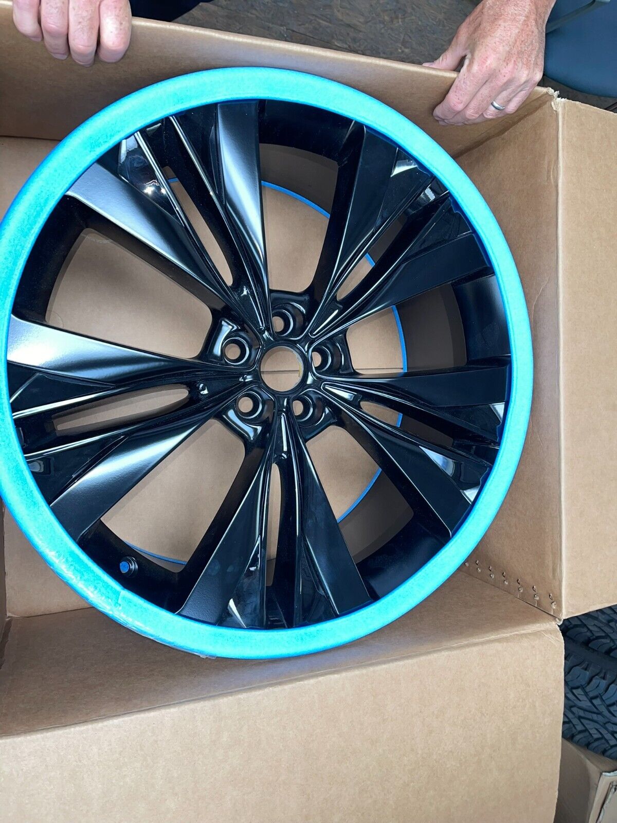 22” JAGUAR F PACE X761 GENUINE HELIX ALLOY WHEELS REFURBED