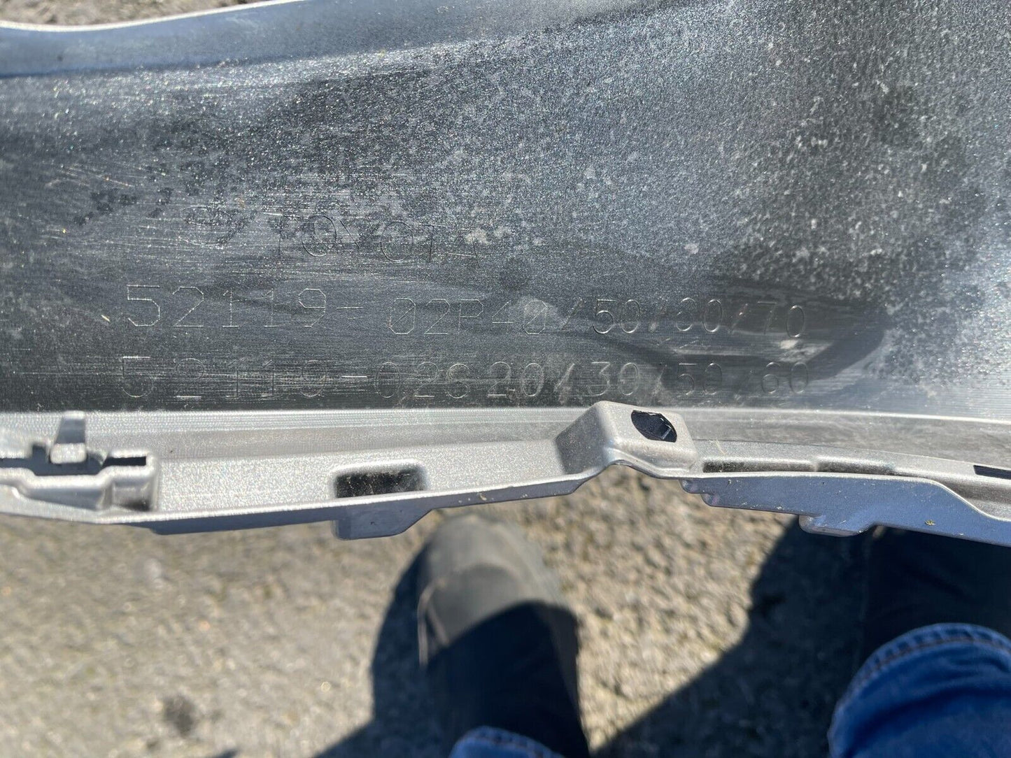 2022 TOYOTA COROLLA HYBRID FRONT BUMPER GENUINE IN SILVER