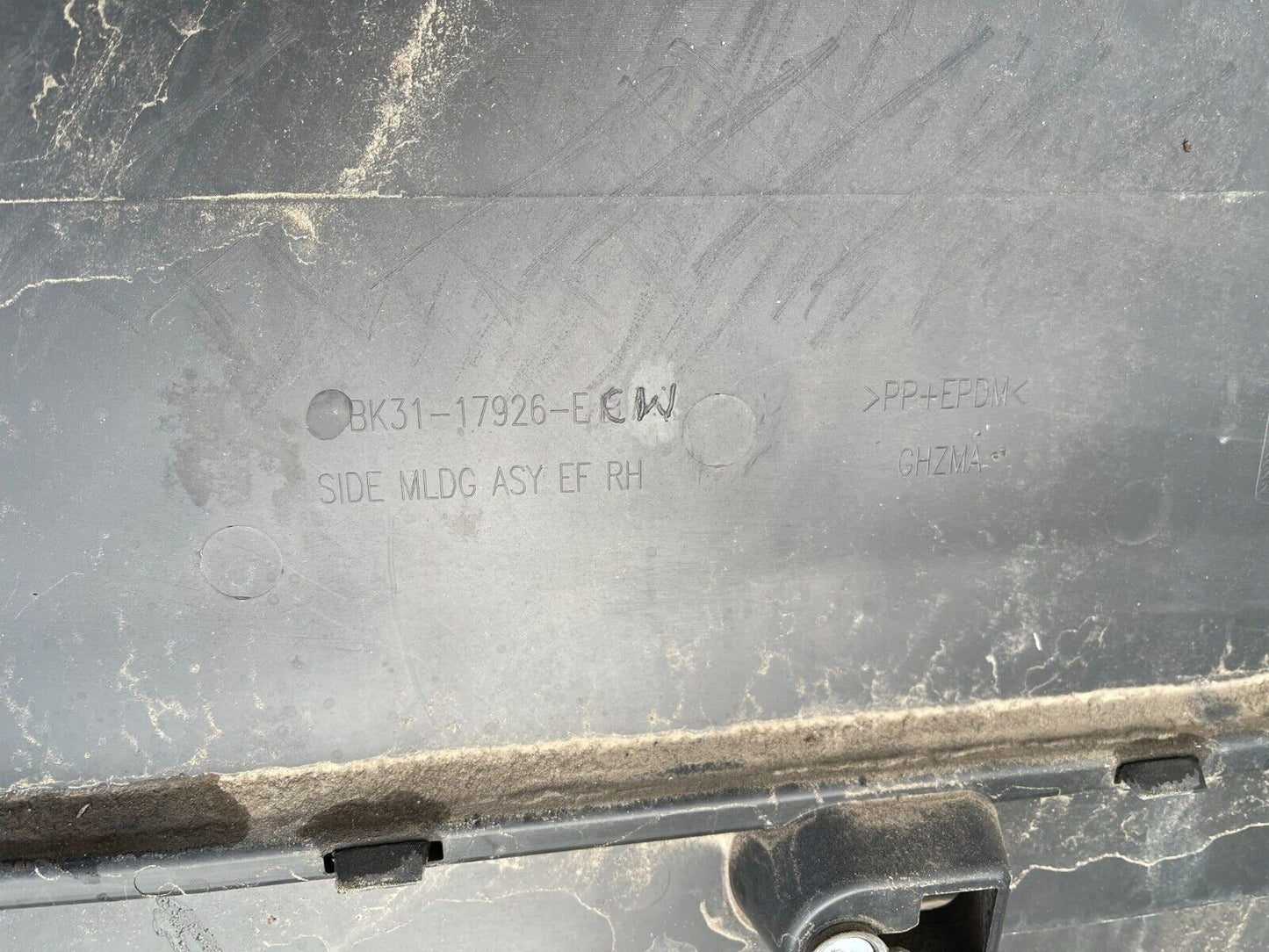 FORD TRANSIT MK4 Rear Right Quarter Molding Trim BK31-17926-ECW
