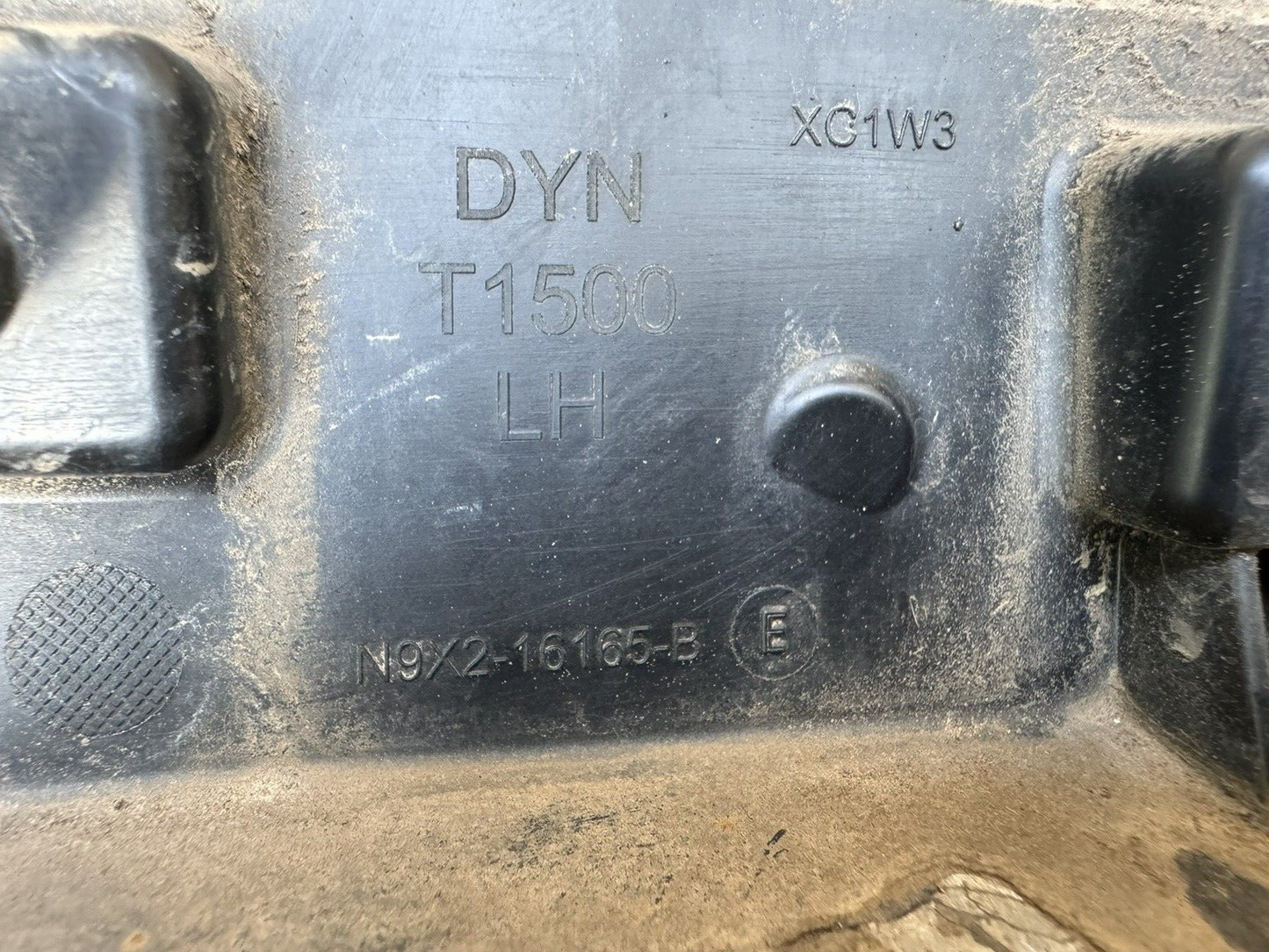 N9x216165-b LH land rover