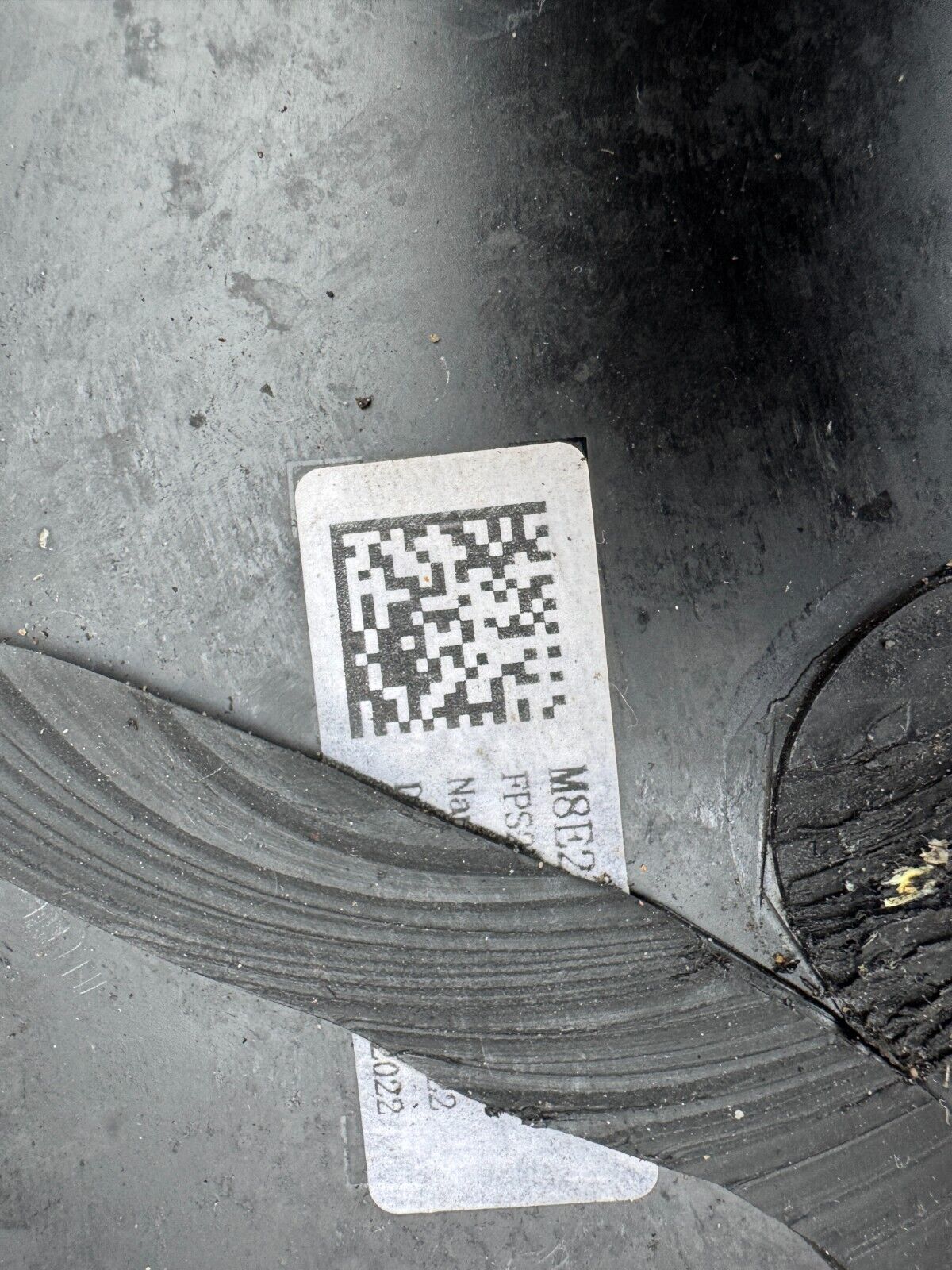 GENUINE V-XI FUYAO LAND ROVER GLASS 43R-011119 DOT747-M1850HT-AS3