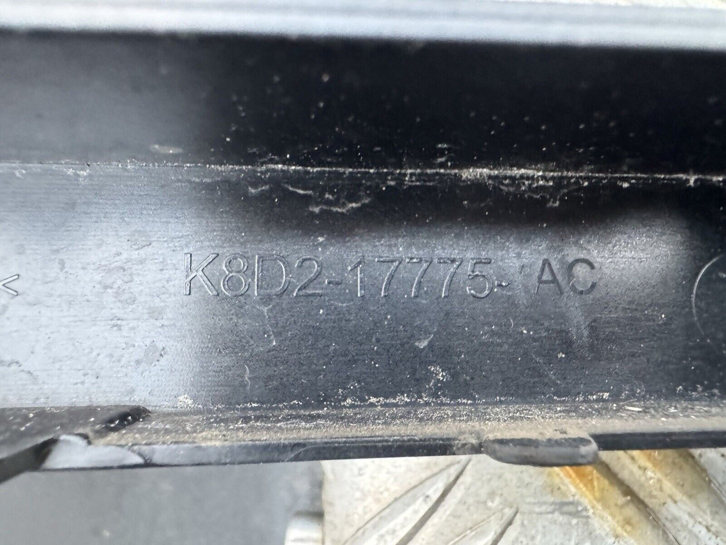 RANGE ROVER EVOQUE BUMPER TRIM PANEL STRIP REAR K8D217775AB L551 2019-2024