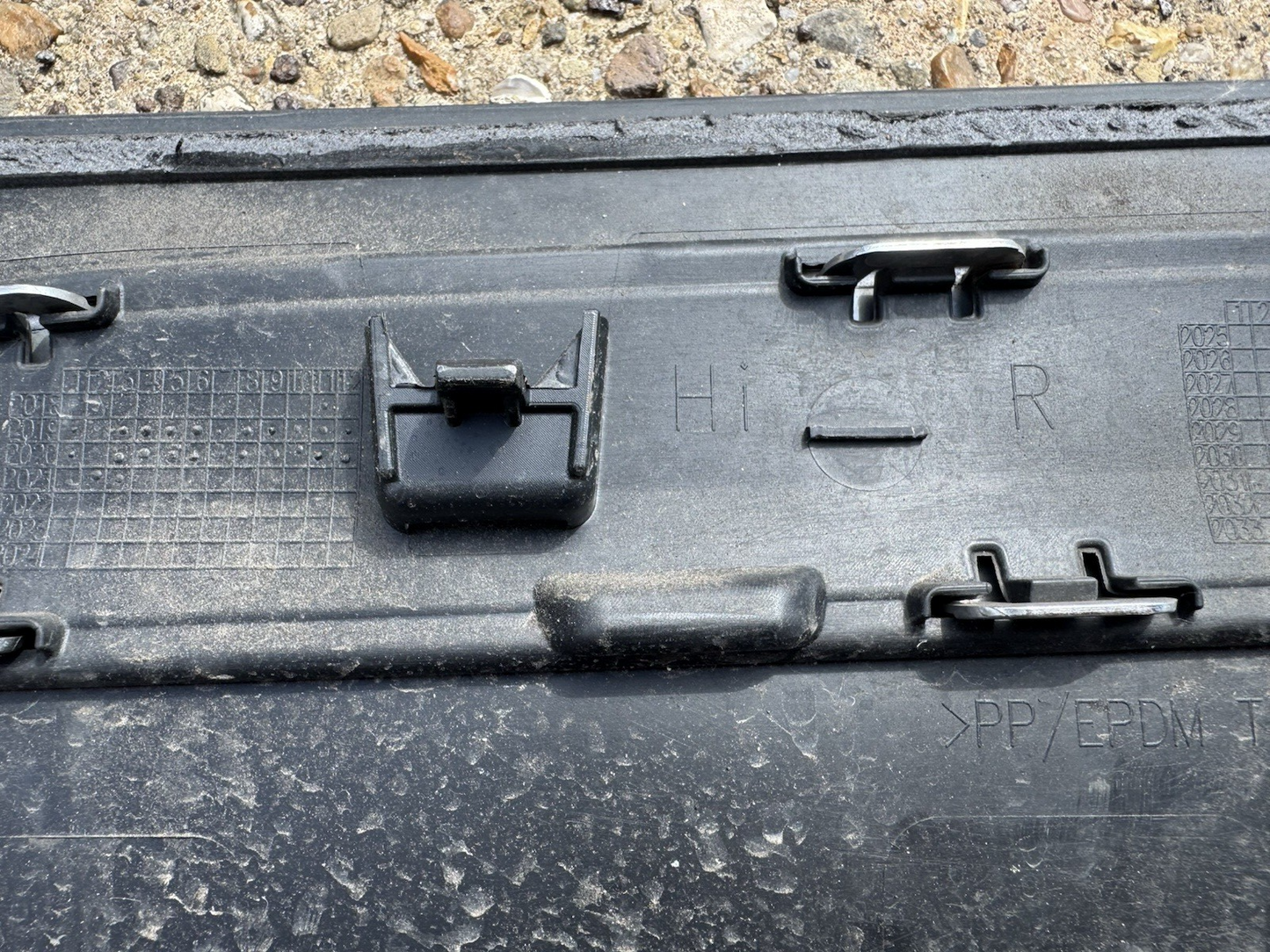 Mercedes GLA H247 Rear Right Side Door Moulding 2020 ON A2477375000 Genuine