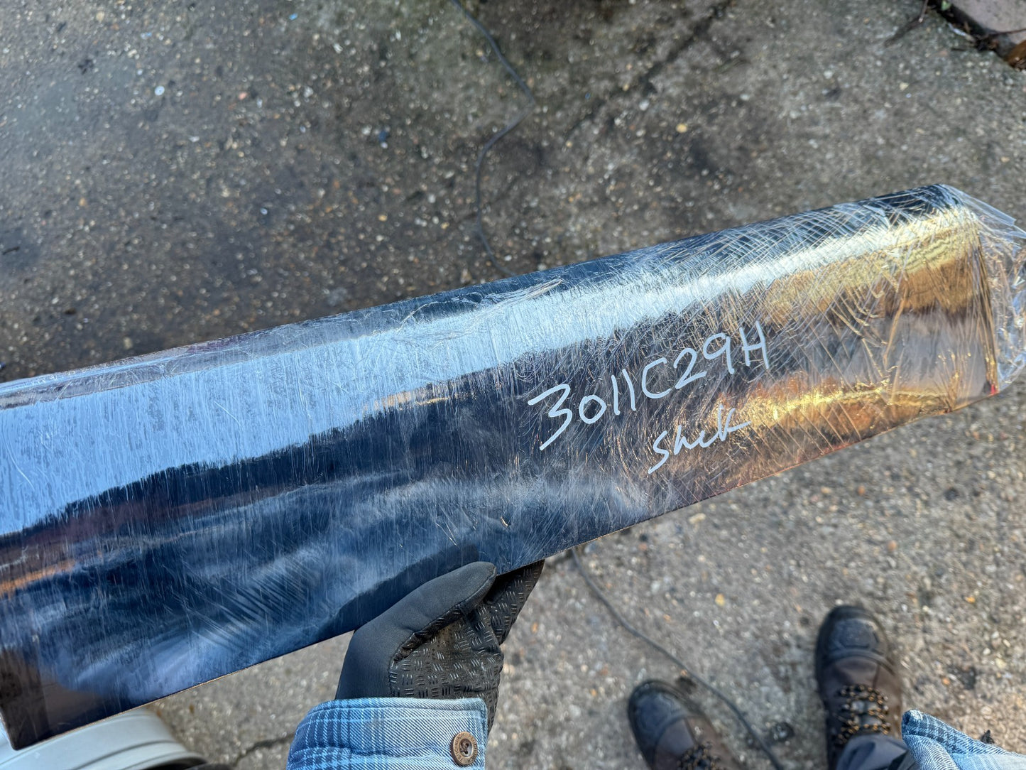 GENUINE RANGE ROVER VOGUE L460 REAR RIGHT DOOR LOWER MOULD 2022-ON M8E2274A48