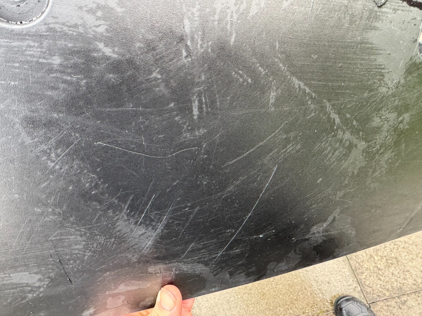 land rover range rover under cover/tray M8e217e792a scratches