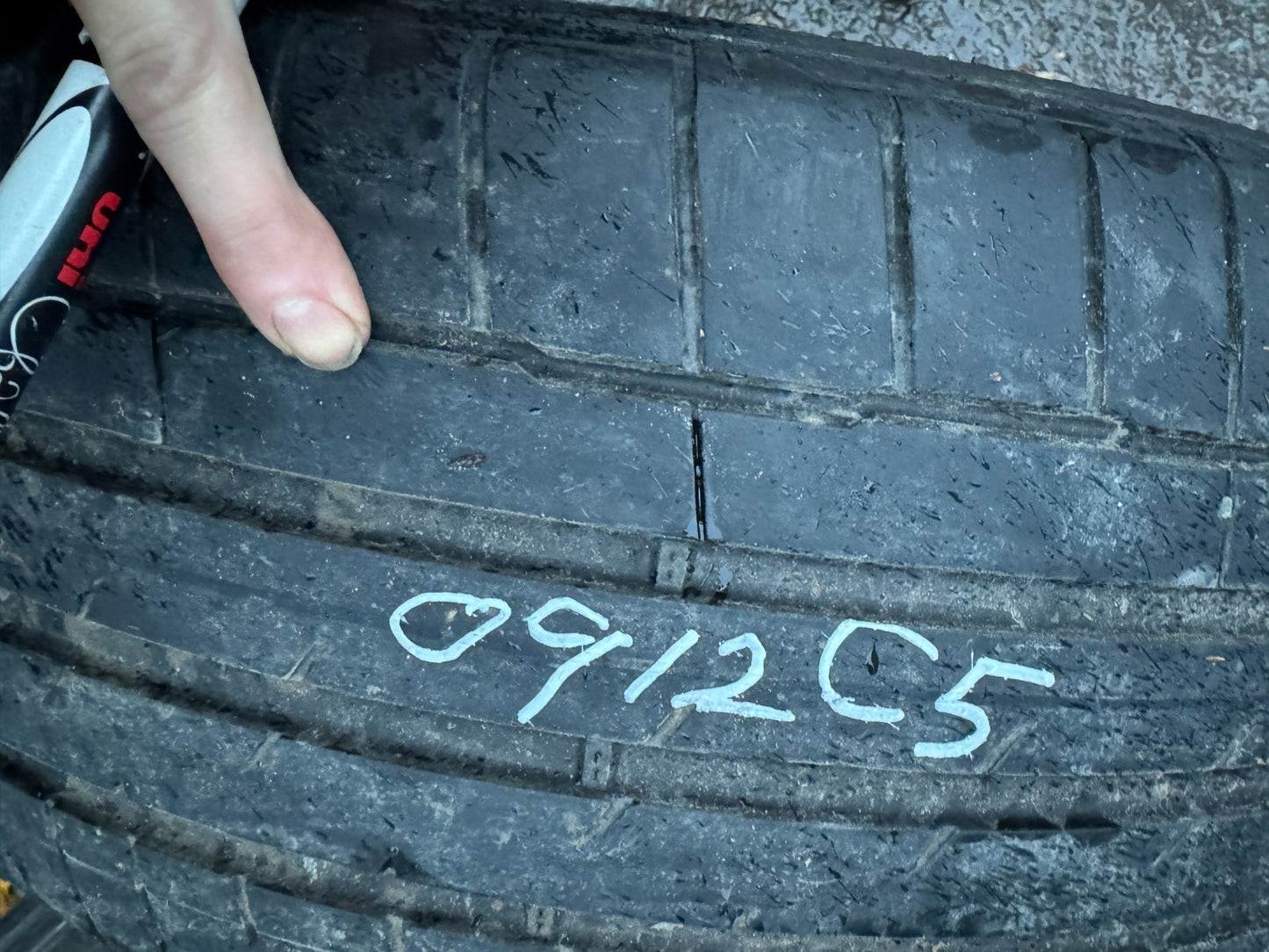 1x 20" 9J Skoda Enyaq iV electric SUV "Neptune" alloy wheel 5la601025at inc TYRE