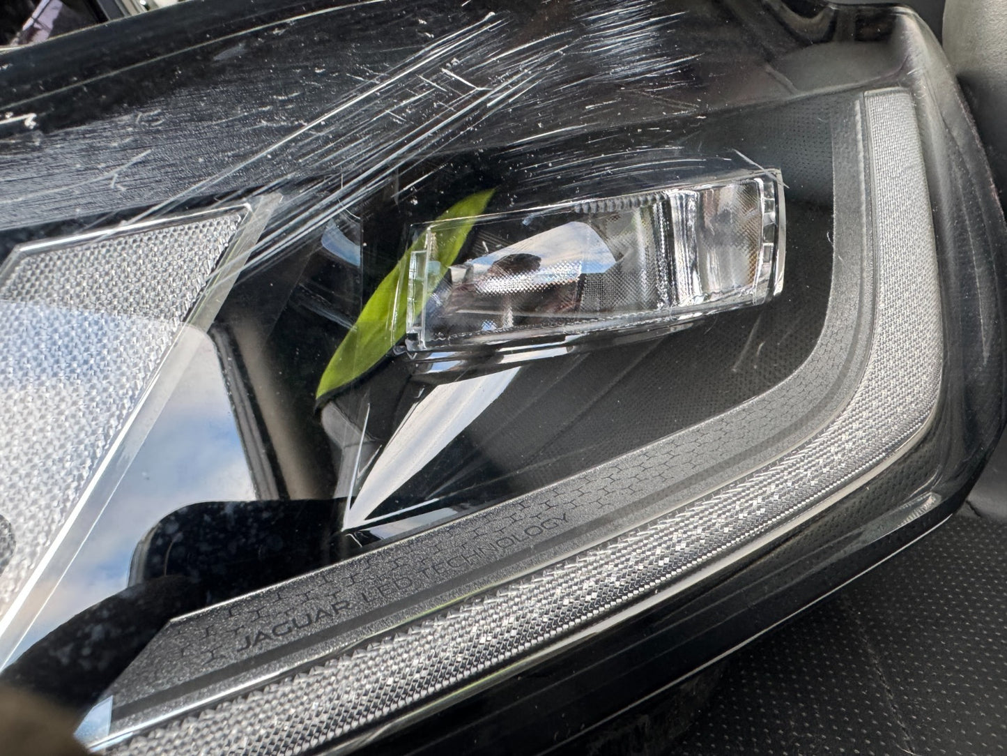 2023 GENUINE JAGUAR F-PACE LEFT HEADLIGHT LED X260 MK8313W030DE