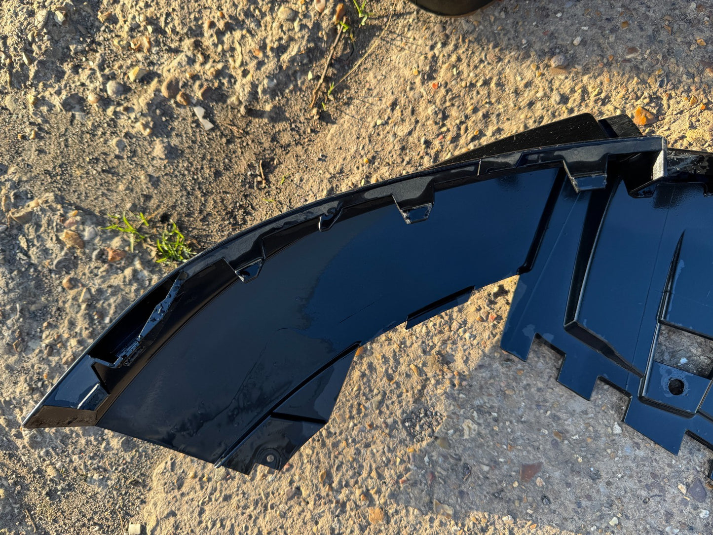 LATE 2024 RANGE ROVER VELAR L560 2017-ON FRONT BUMPER UNDER TRAY J8A217F775BC