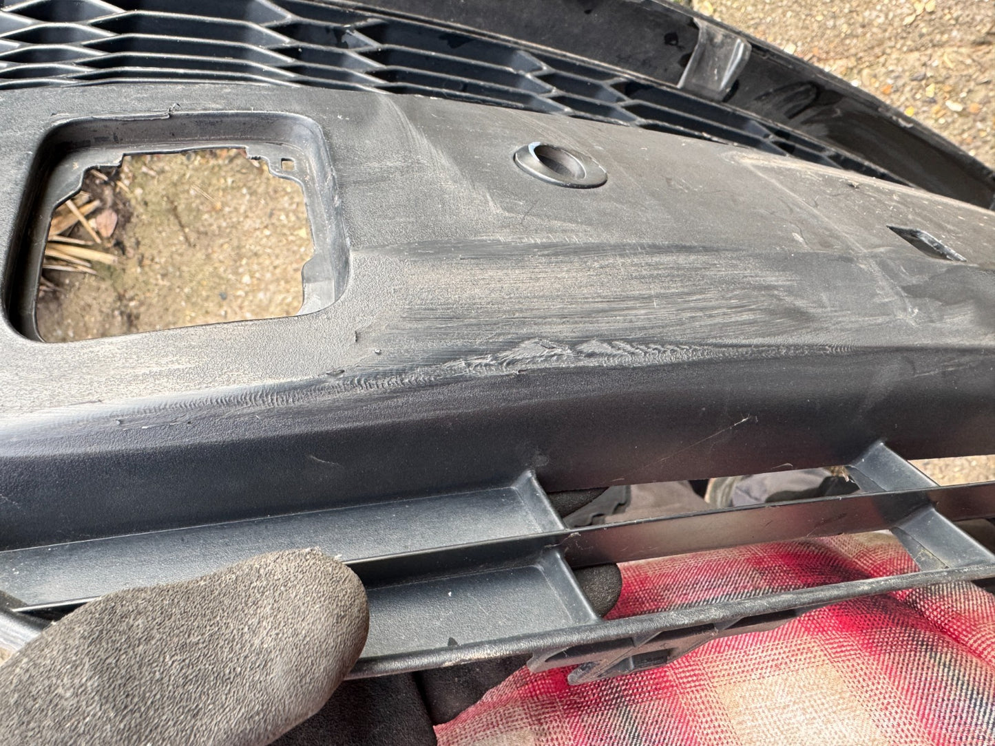 TOYOTA C-HR MK1 FACELIFT 2020-2023 FRONT BUMPER GRILL 52129-F4110 Scratched