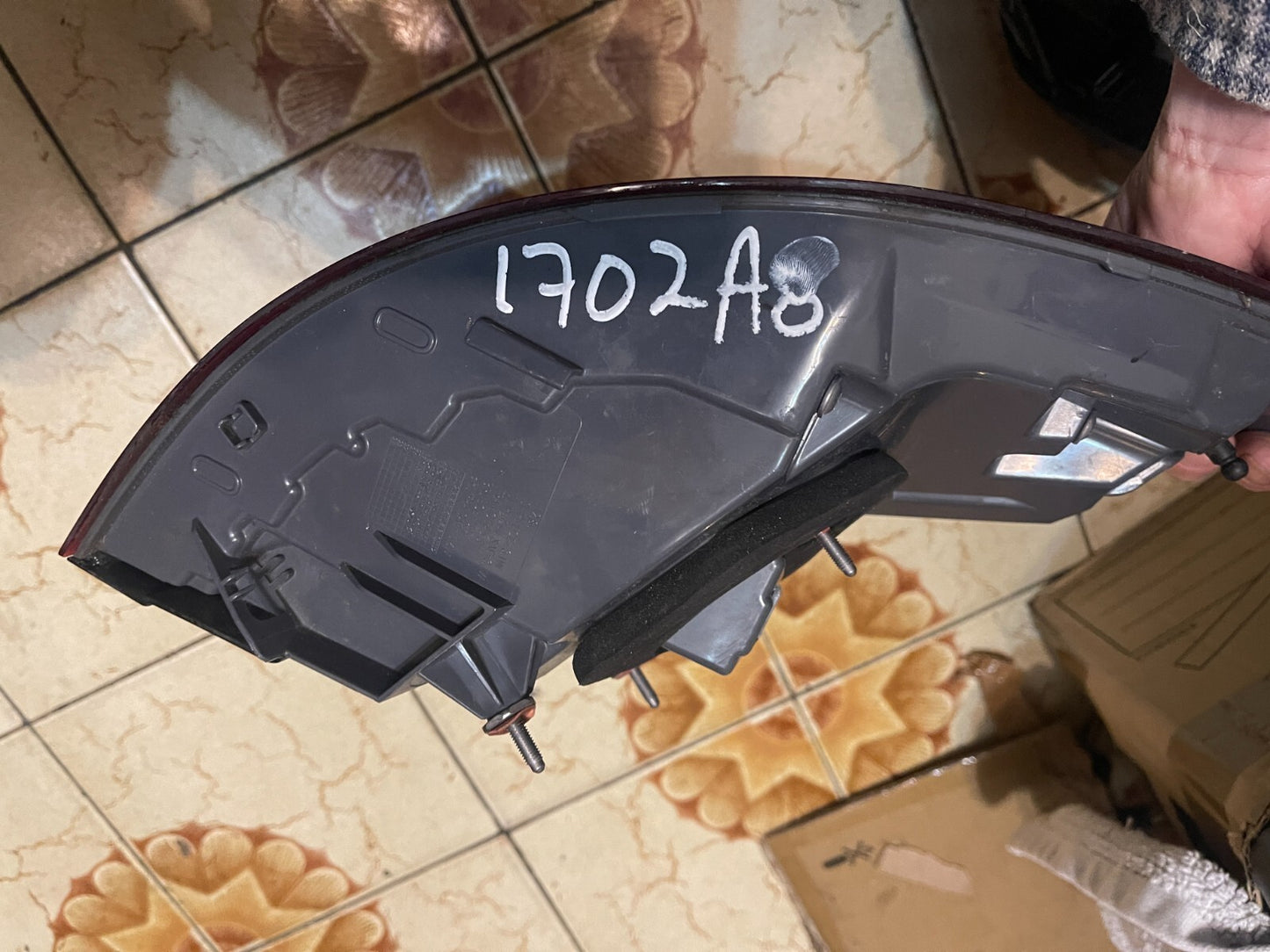 MERCEDES GLC X253 SUV 2016-2019 RIGHT SIDE REAR TAIL LIGHT SCRATCHED AND CHIPPED