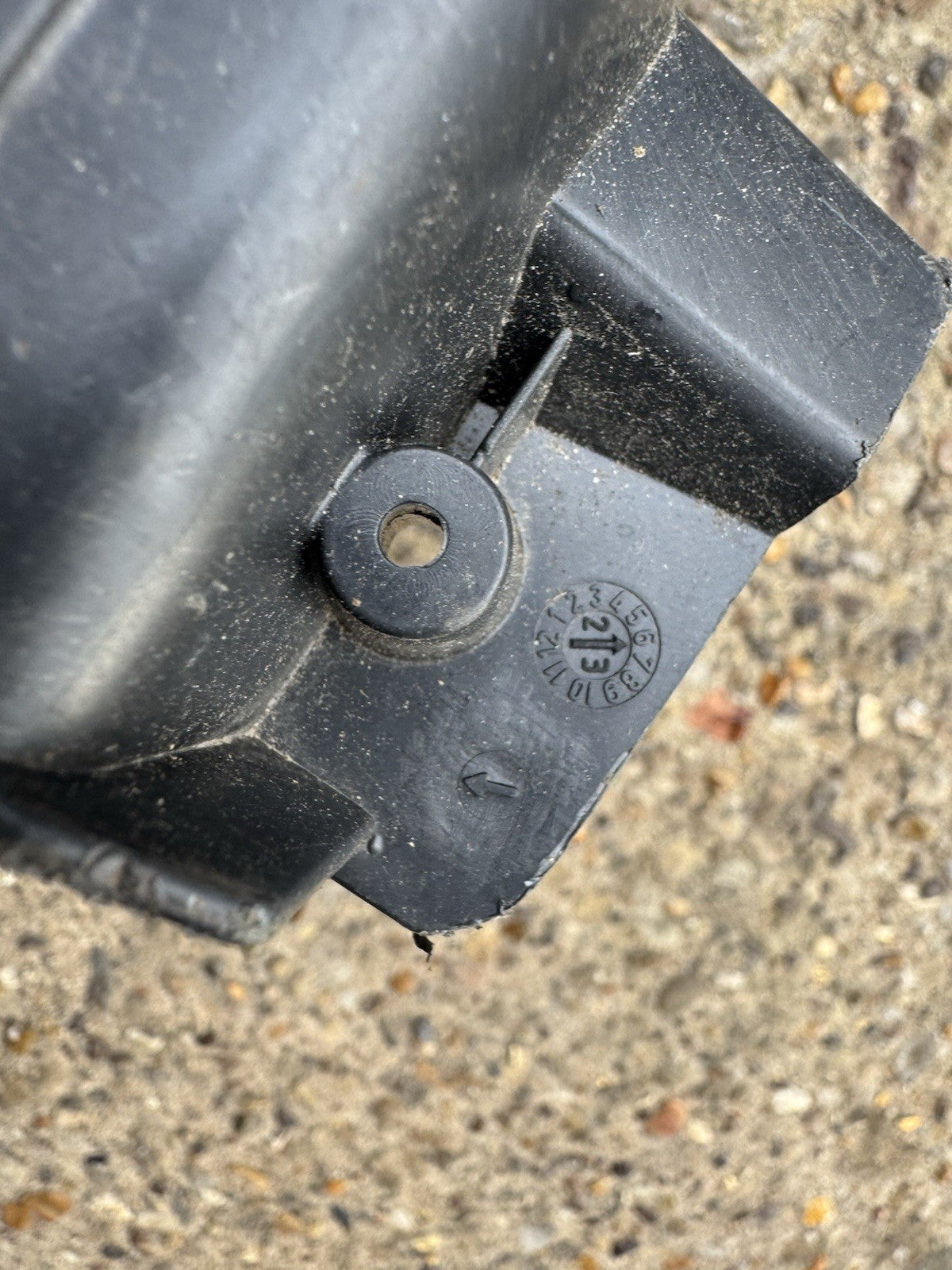 2019 PEUGEOT 3008 DRIVER SIDE REAR BUMPER BRACKET GUIDE 9810591580 OEM