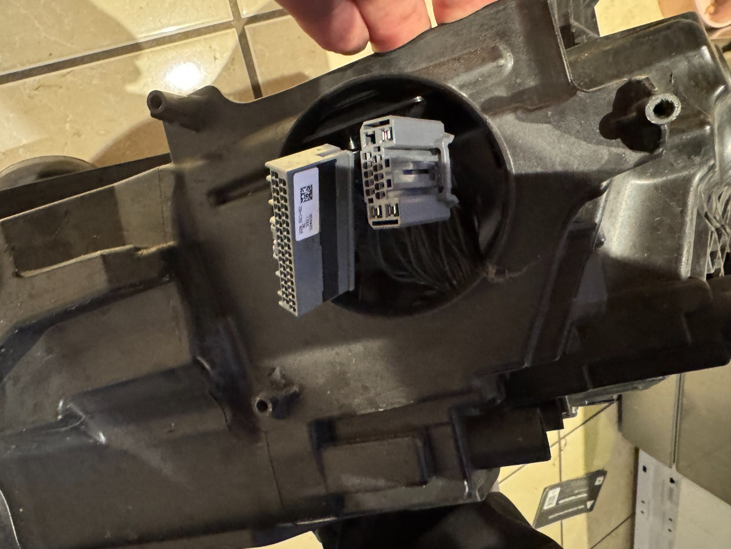 2022 Genuine Volvo S60/V60/CC60 FULL LED ACTIVE headlight RIGHT 32342539