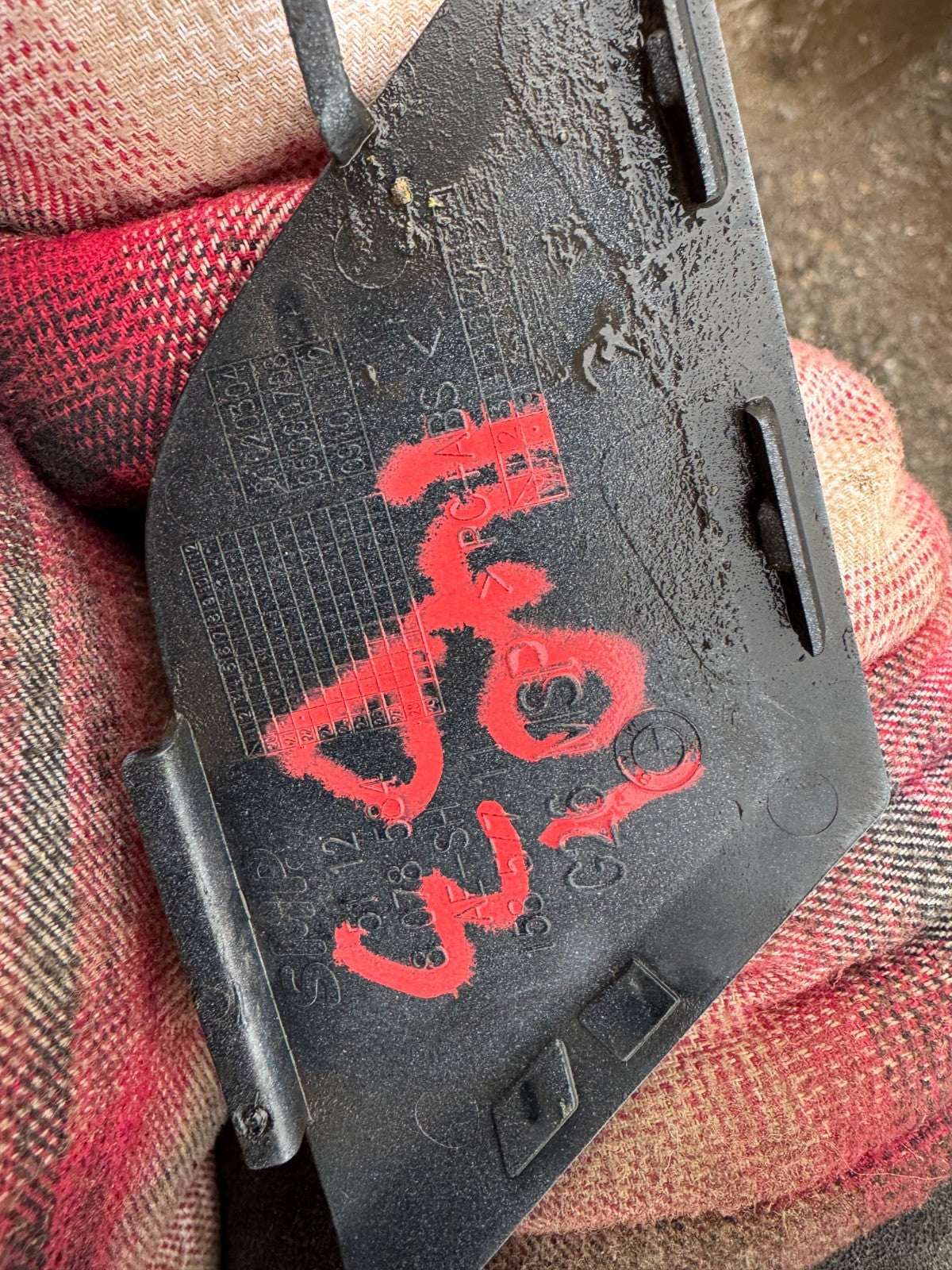 BMW I4 G26 E-DRIVE 40 M SPORT REAR TOW EYE COVER 8078584 GENUINE 2022 GREY