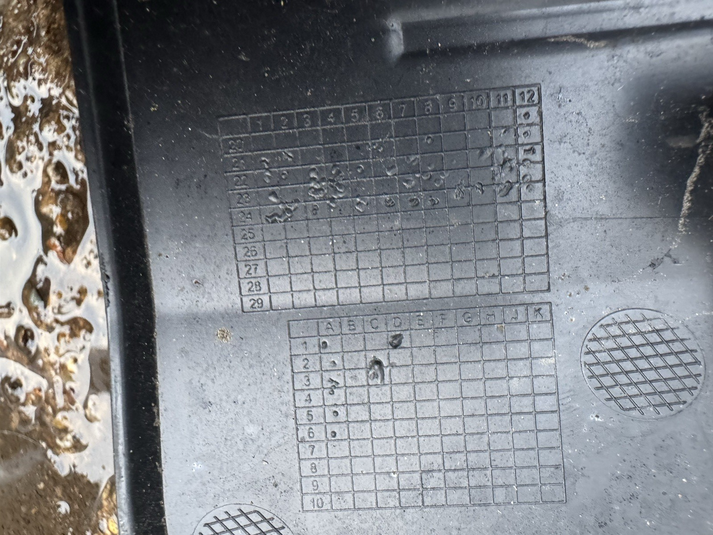 Range Rover Sport Front Bumper Right Bracket 2020 ON N9X2-17C862-A Genuine