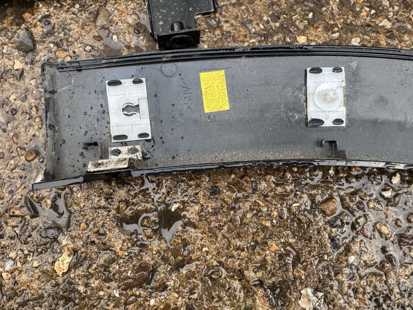 PEUGEOT 208 FRONT LEFT PASSENGER SIDE WHEEL ARCH 9844358780 (9248)