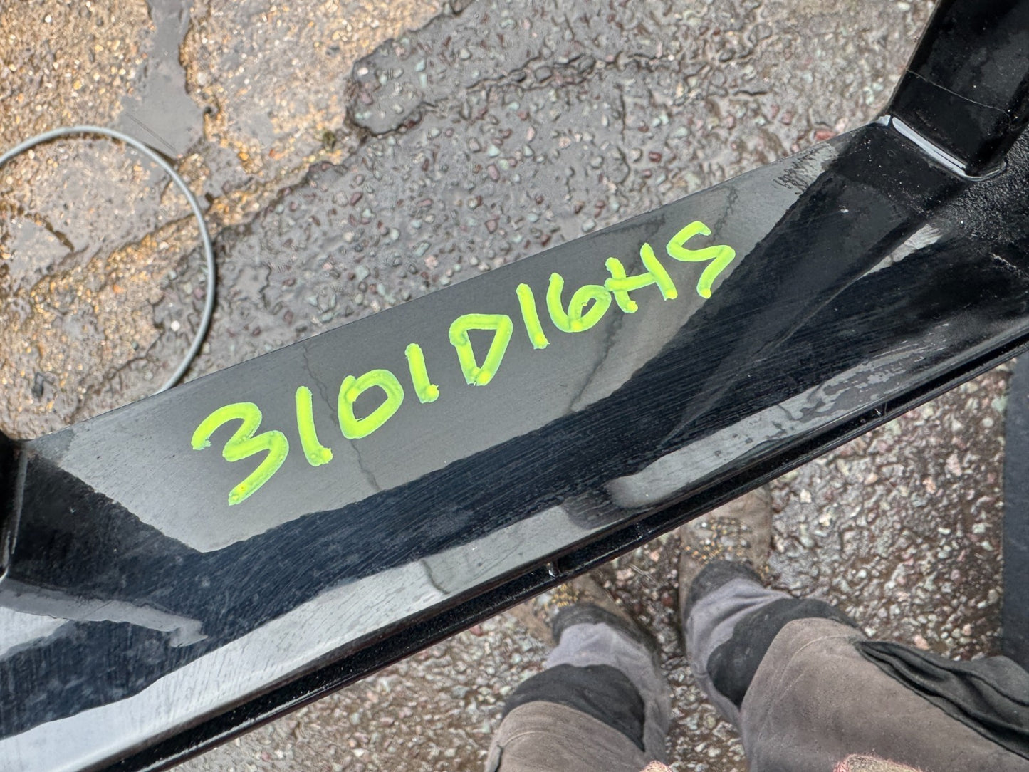 BMW 5 SERIES G60 M-SPORT 2024 ON FRONT BUMPER UPPER RADIATOR GRILLE 51118084629