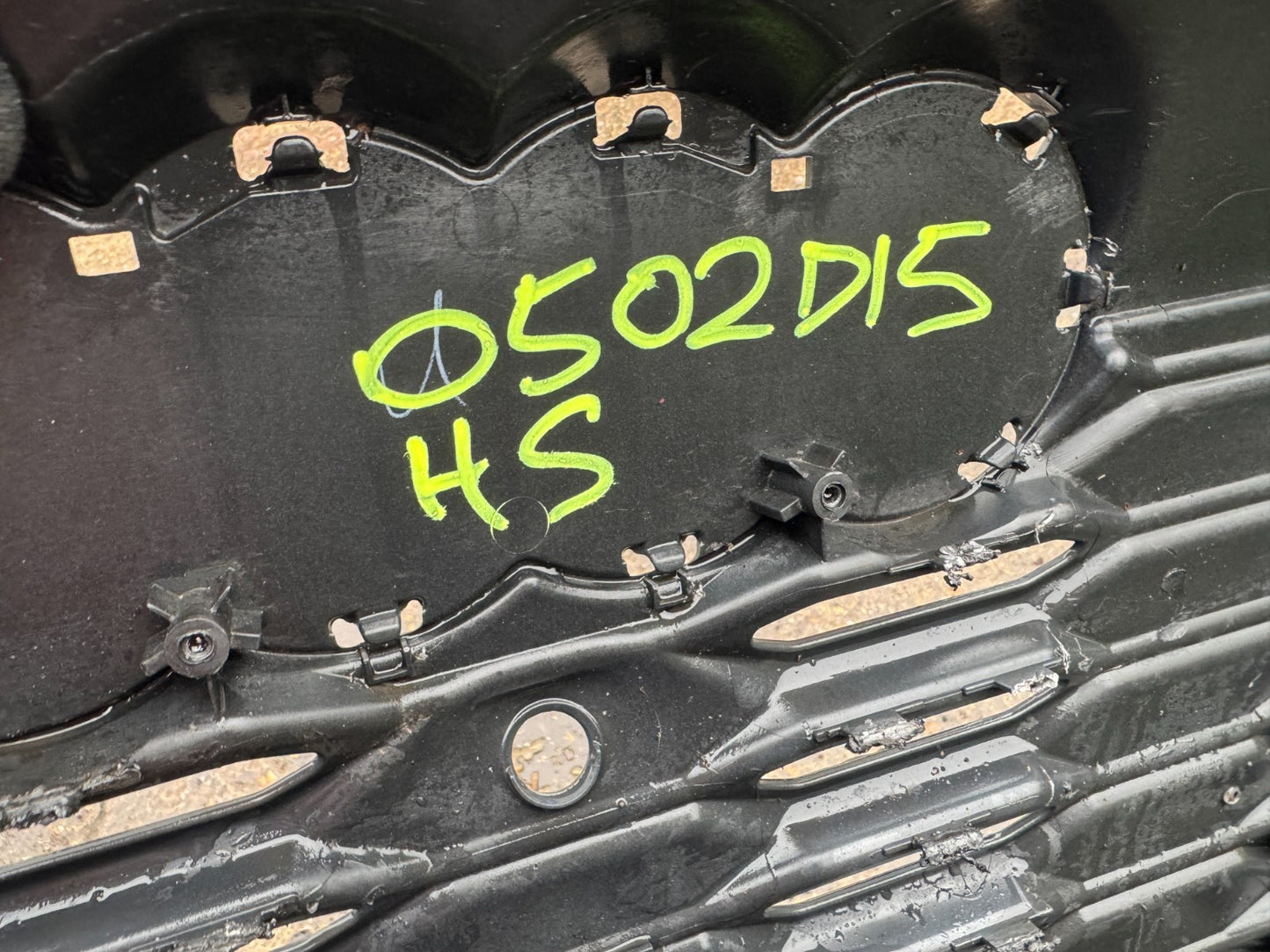 AUDI Q6 E-TRON S-LINE 2024 ON GENUINE FRONT BUMPER GRILLE 85H853653A