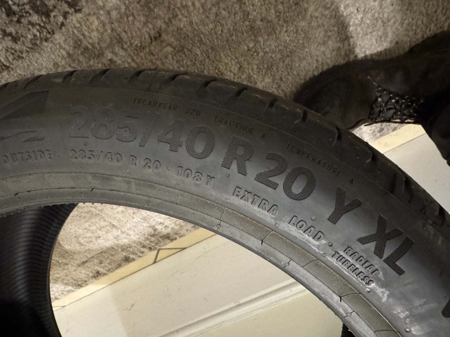 1x NEW 285 40 R20 108Y XL CONTINENTAL ECOCONTACT 6Q MO