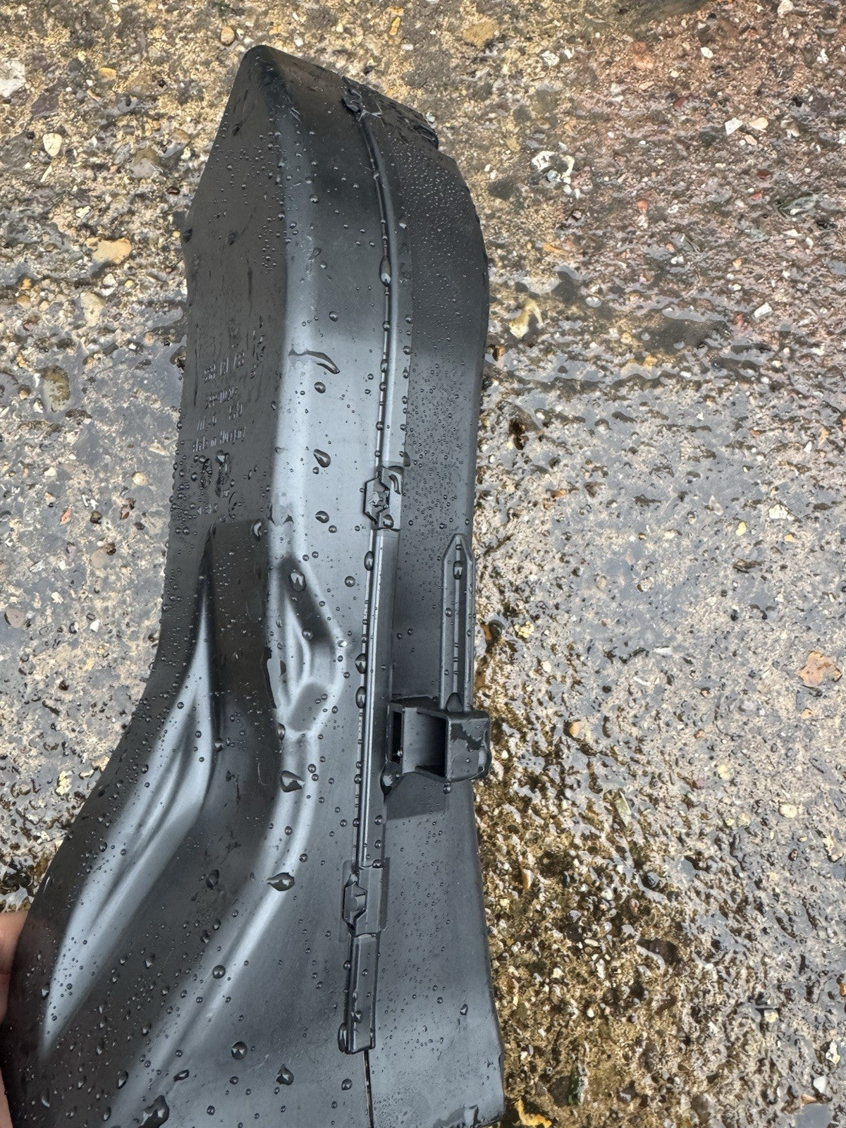 Side Duct - Audi Q6 (85H-121-733-B)