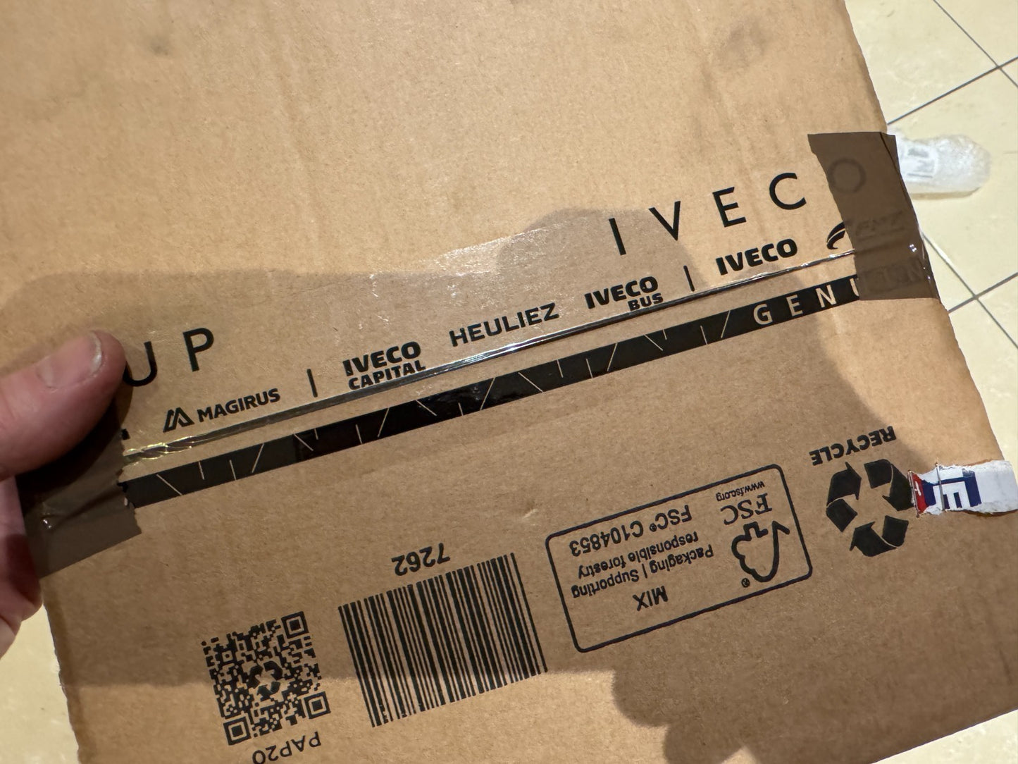 ORIGINAL IVECO DAILY WHEEL COVER TRIM 6 BOLT RH OR LH FIT 2014 ON 5801804147