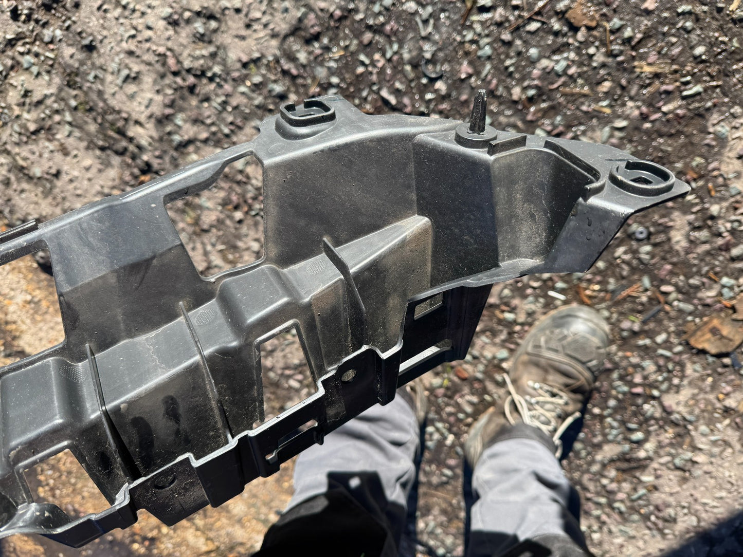 GENUINE JAGUAR I-PACE X590 REAR BUMPER BRACKET 2018-ON J9D317B861AA