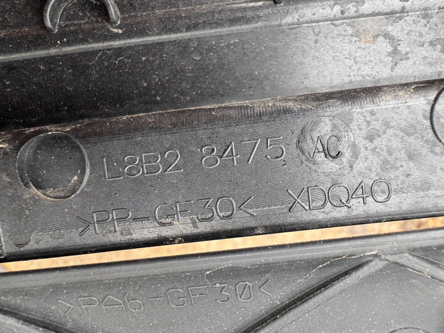 Land Rover Defender 2024 Front intercooler air guide duct channel L8B28475AC