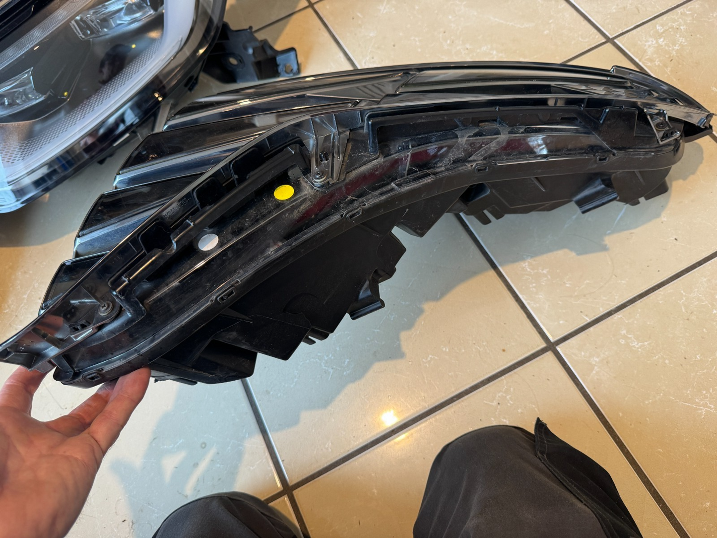 HYUNDAI TUCSON MK4 NX4 20-24 FRONT LEFT DRL HEADLIGHT 92207-N7100