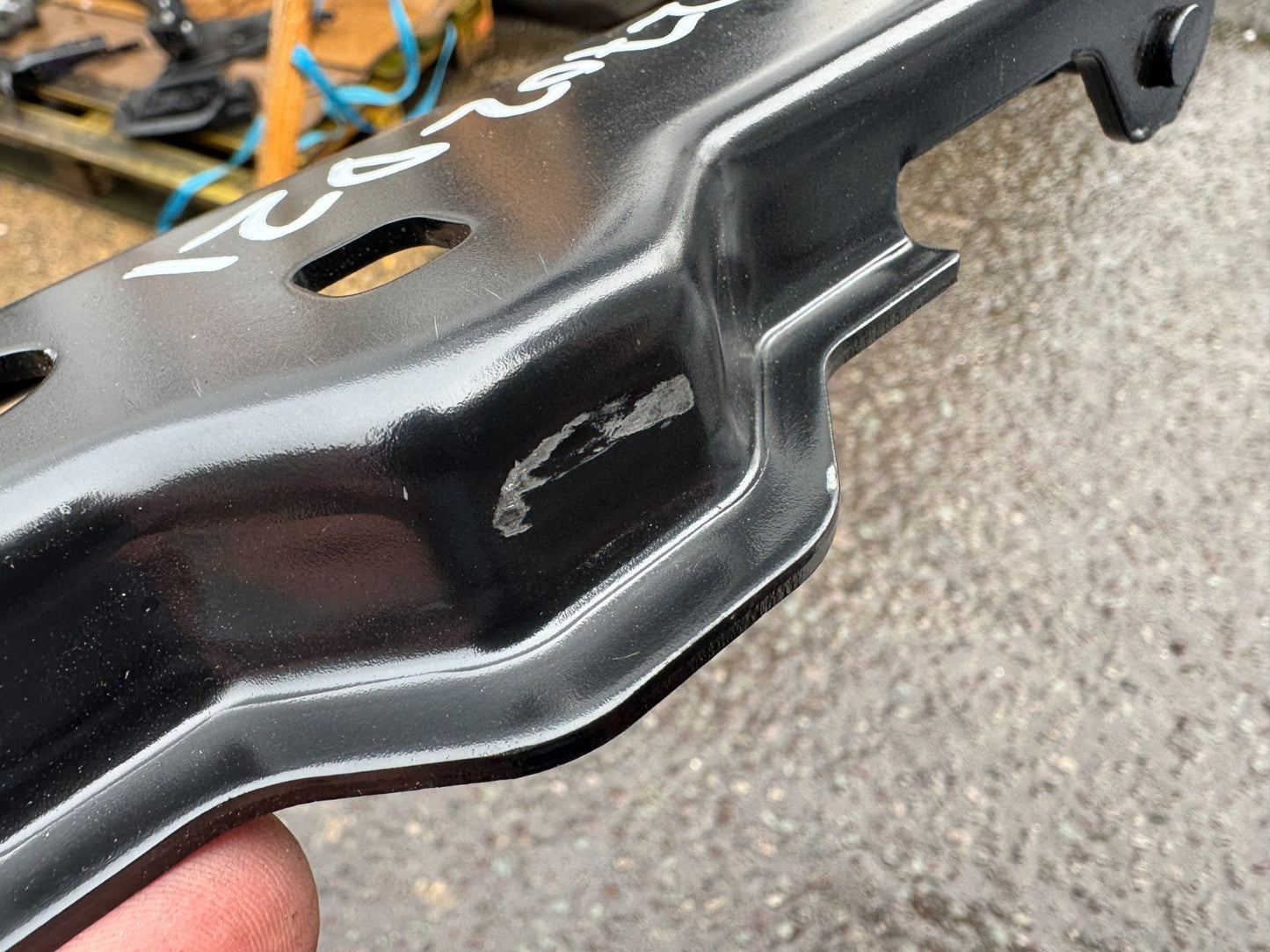 LAND ROVER RANGE ROVER SPORT L461 Front Left Bonnet Hinge M8E2-16801-AD