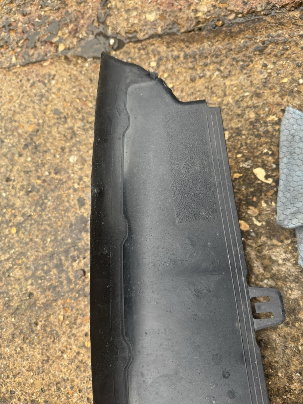 Range Rover Sport L461 Air Duct Radiator Grill Genuine N9X2-8A095-B