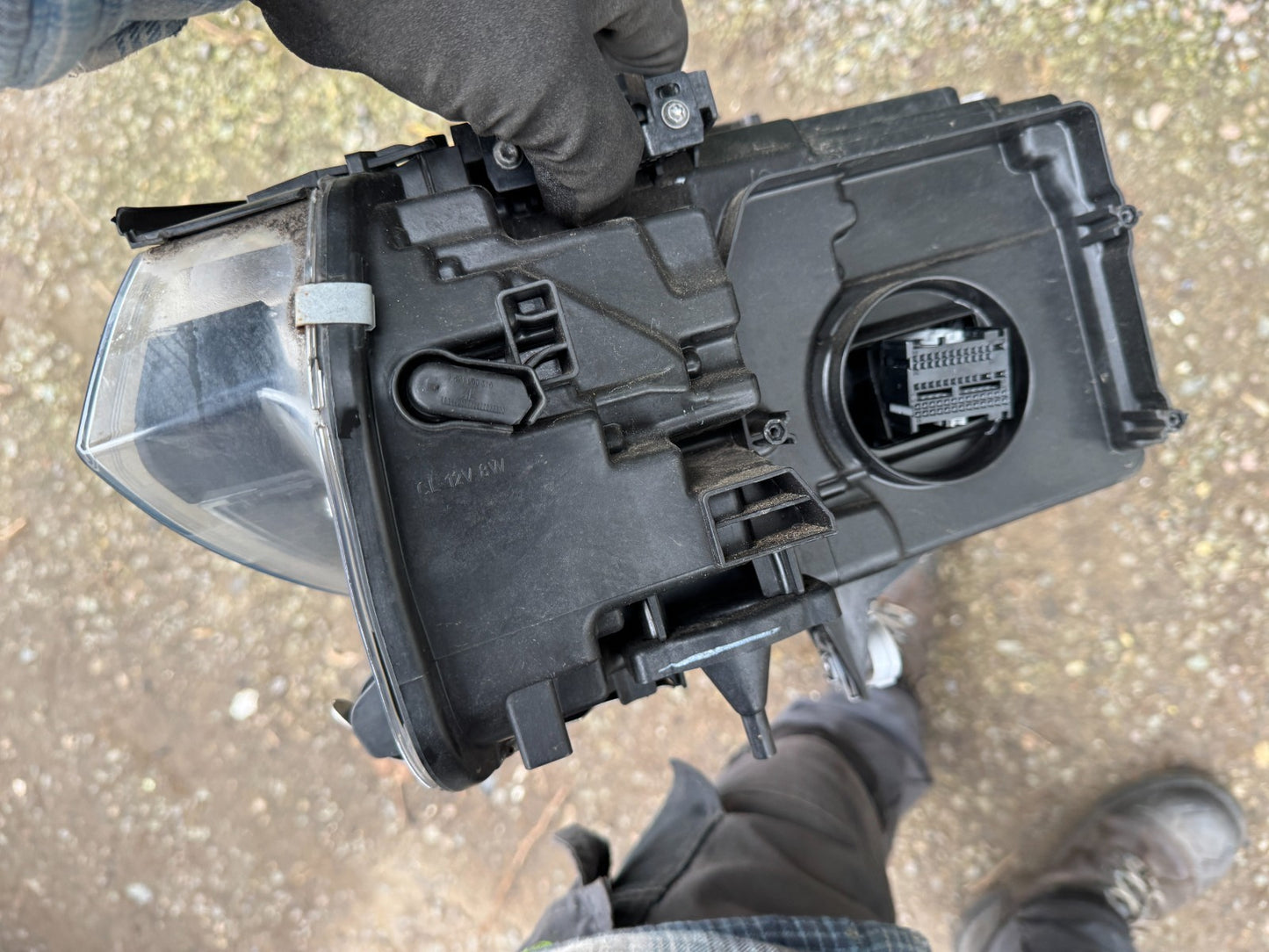 Genuine 2019 BMW X3 Adaptive LED right side headlight 8739656-01 scratched lens