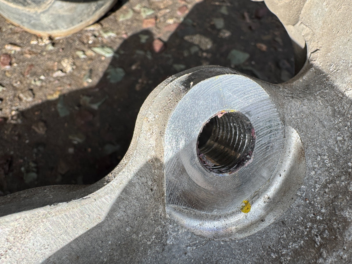 Range Rover Velar L560 / Jaguar F Pace X761 Front Left Hub Knuckle MK833K186BC