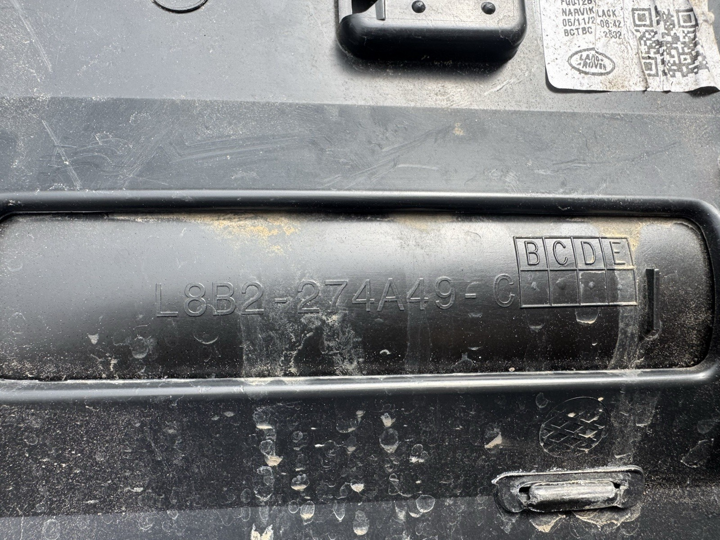 2025 Land Rover Defender 110 Rear Left Side Door Moulding L8B2-274A49-C Genuine