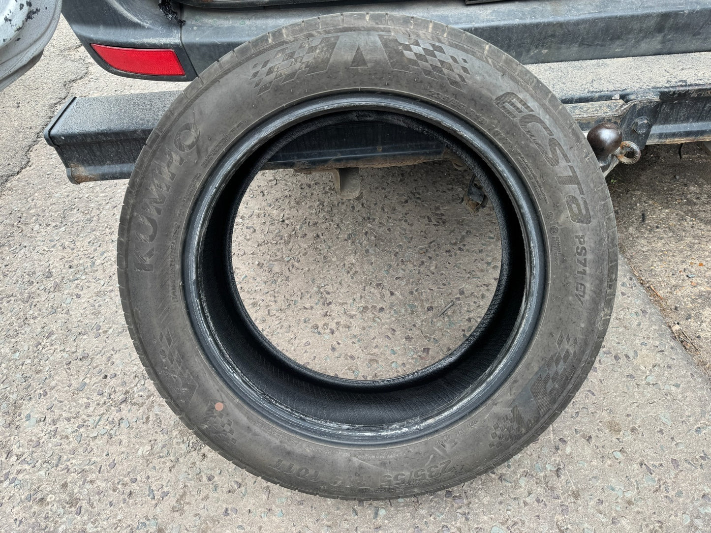 235 55 19 101T KUMHO ECSTA PS71 EV XL DOT: 3424 6mm No Repairs