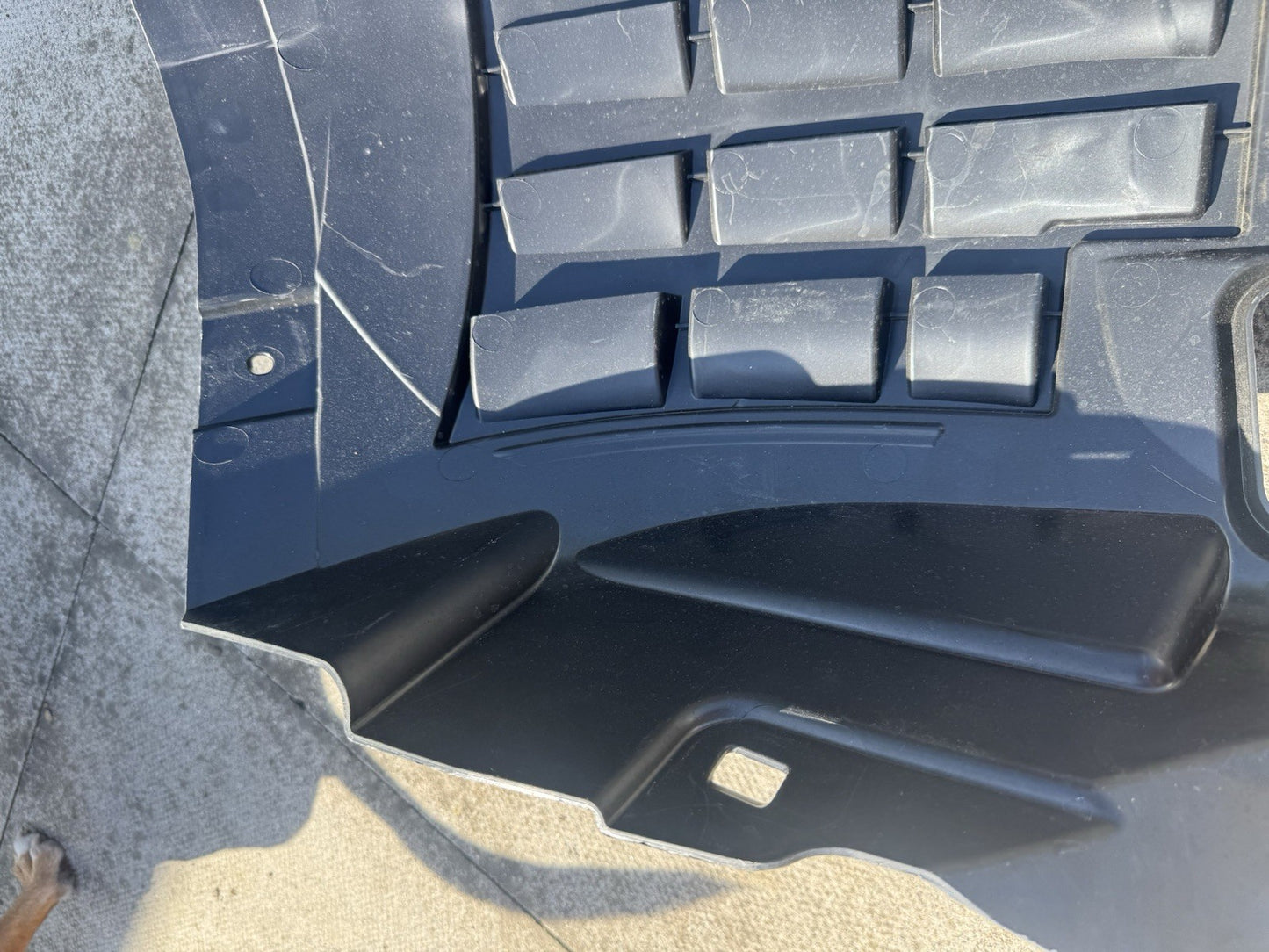 Land Rover Defender L663 Front right Splash Guard 2020 ON L8B2-16A574-AD Genuine