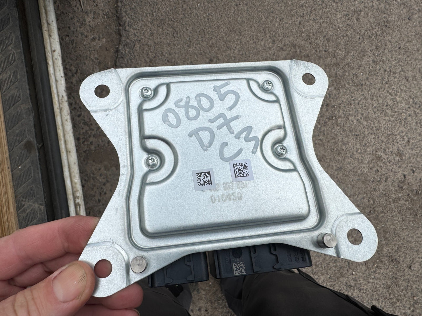 VOLVO XC40 SRS Control Unit P32387684 2.0 Hybrid 120kW 2024 33604687
