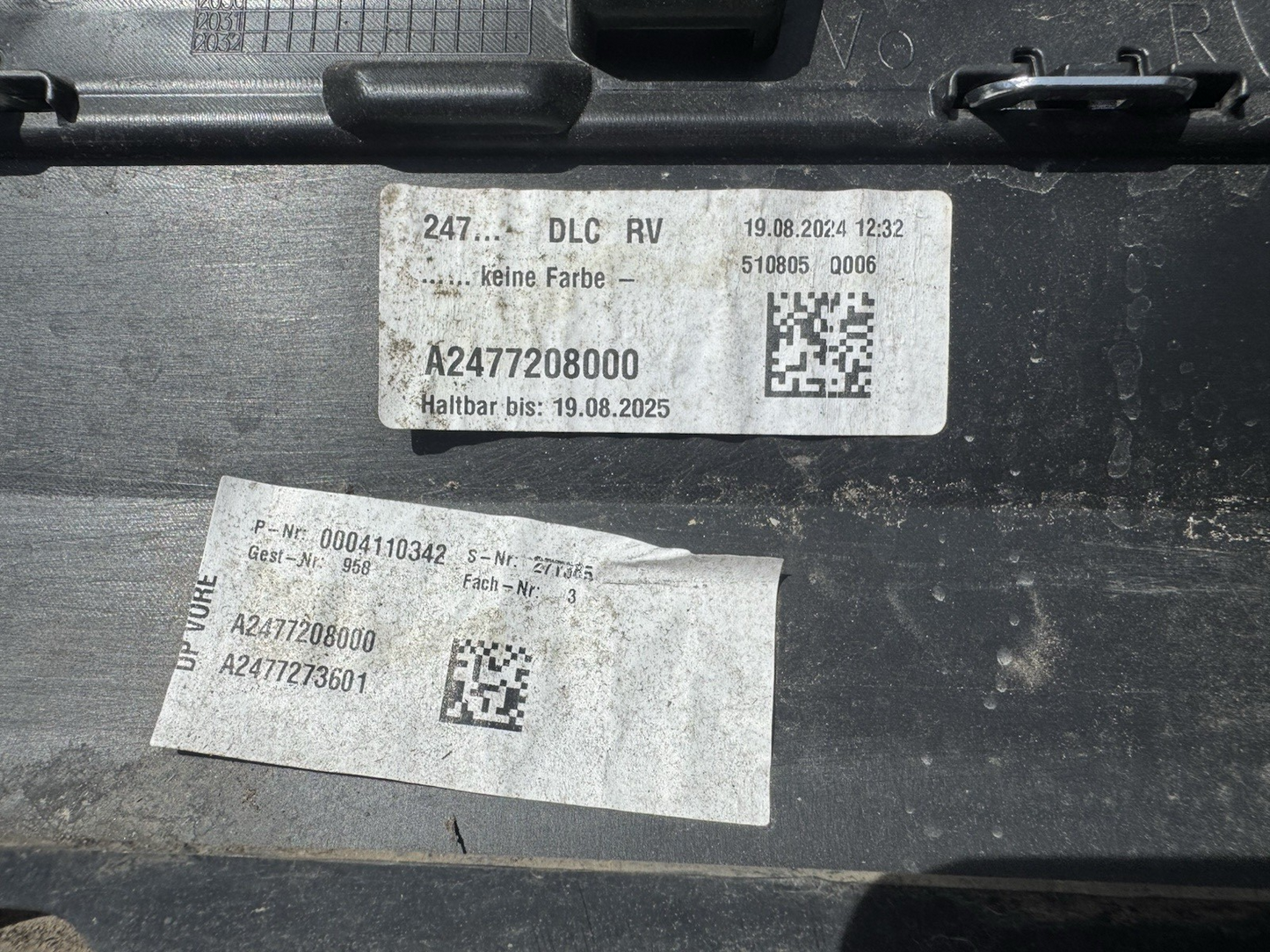 GENUINE MERCEDES GLA H247 FRONT RIGHT DOOR MOULDING 2019-ON A2477271501