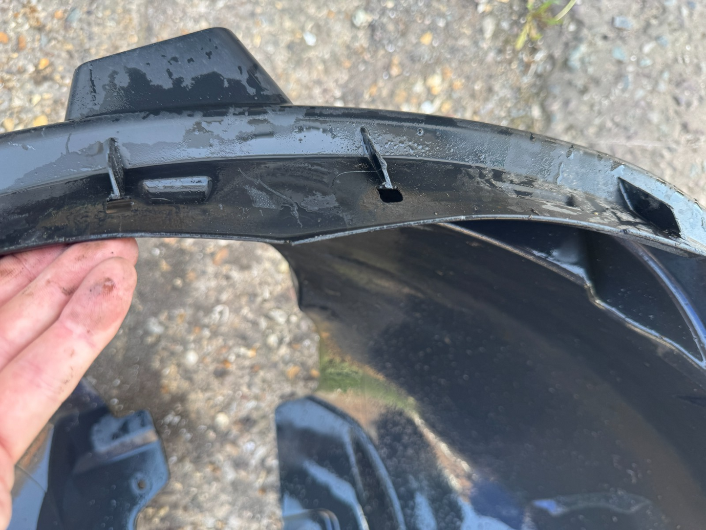 2017-2025 Volvo XC40 MK1 Front Left Inner Splash Guard 32241406