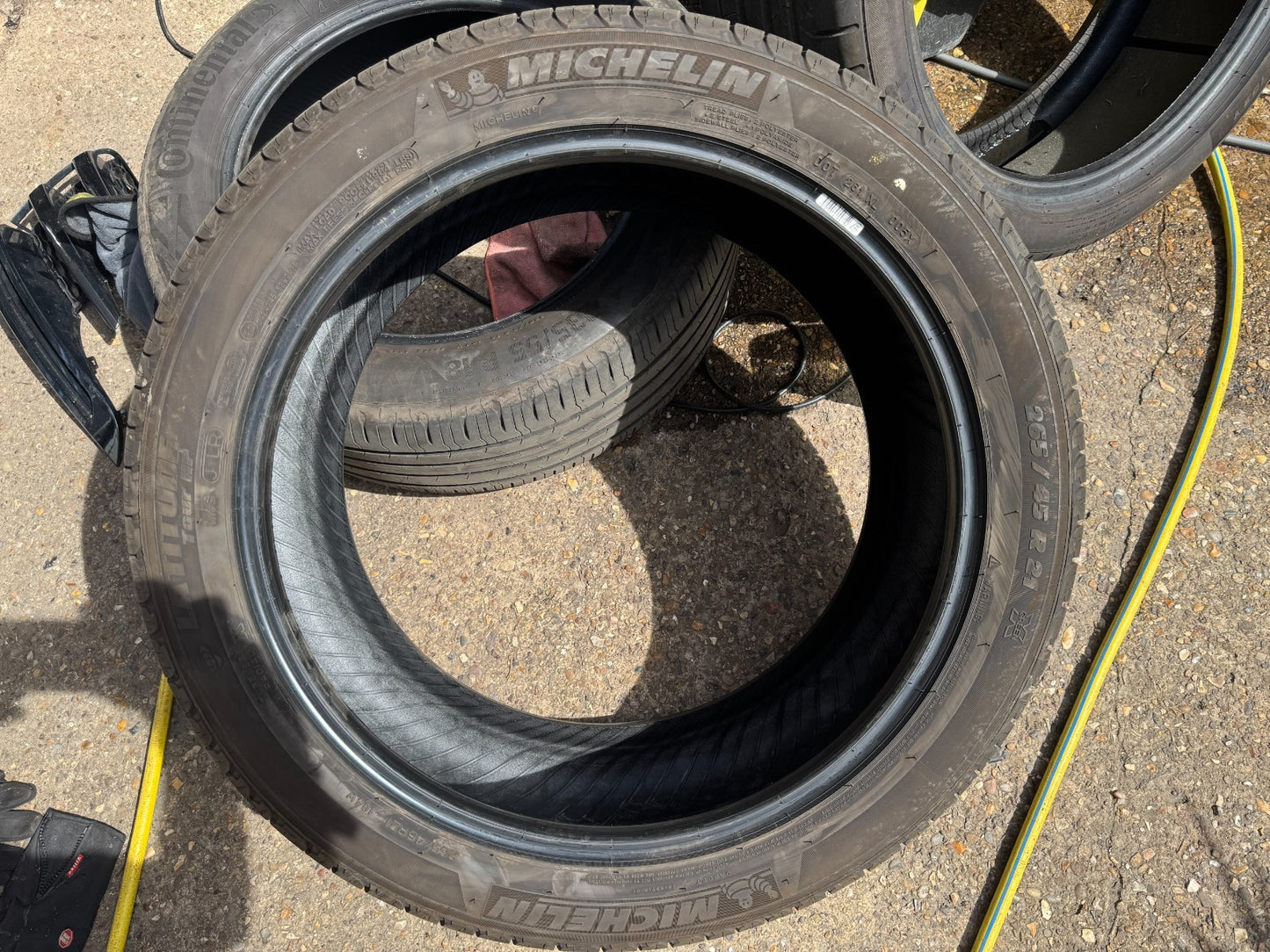 265/45/R21 104W Michelin latitude Tour HP M&S JLR Tyre 6.5mm 265 45 21 2025 tyre