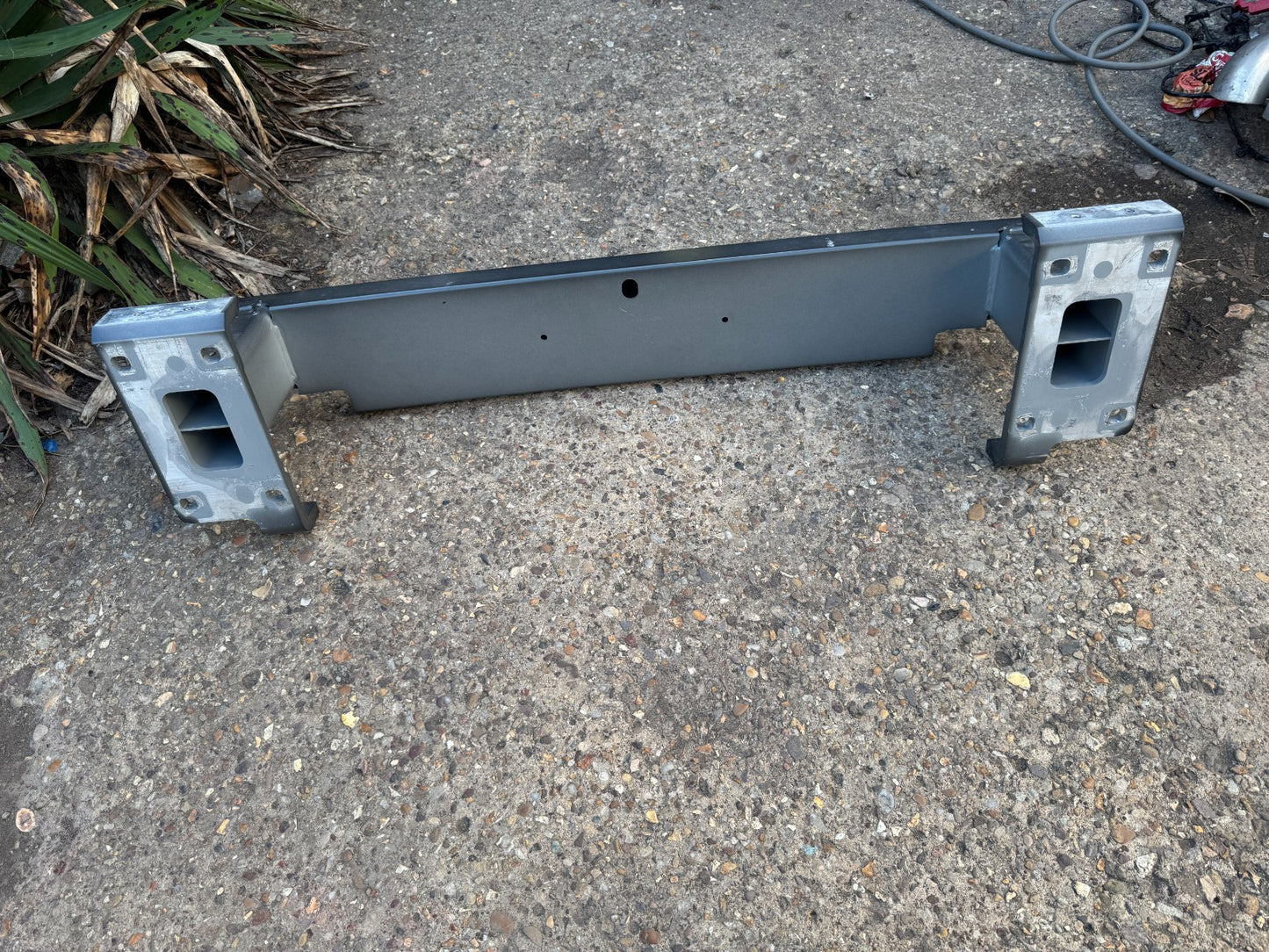 Land Rover Defender 2020 on Front bumper cross member crash bar L8B210005