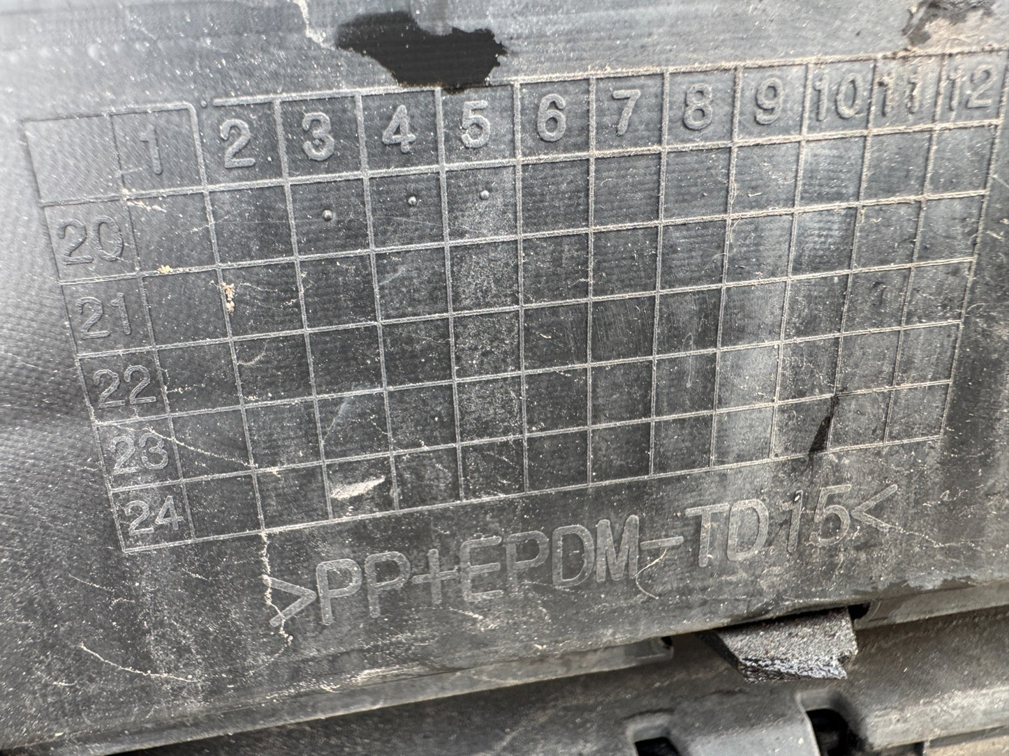 k79462-38030 Ssangyong Musso rexton Front Radiator Grill Scratched