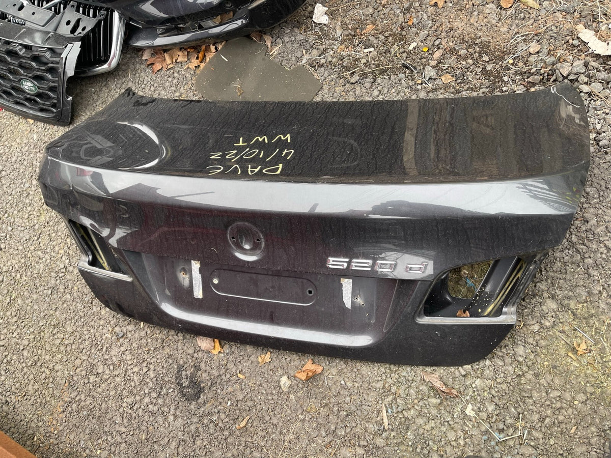 ฝากระโปรงท้าย BMW 5 Series 520d เครื่องดีเซล ซีดาน 4/5dr เฉพาะตัวถัง